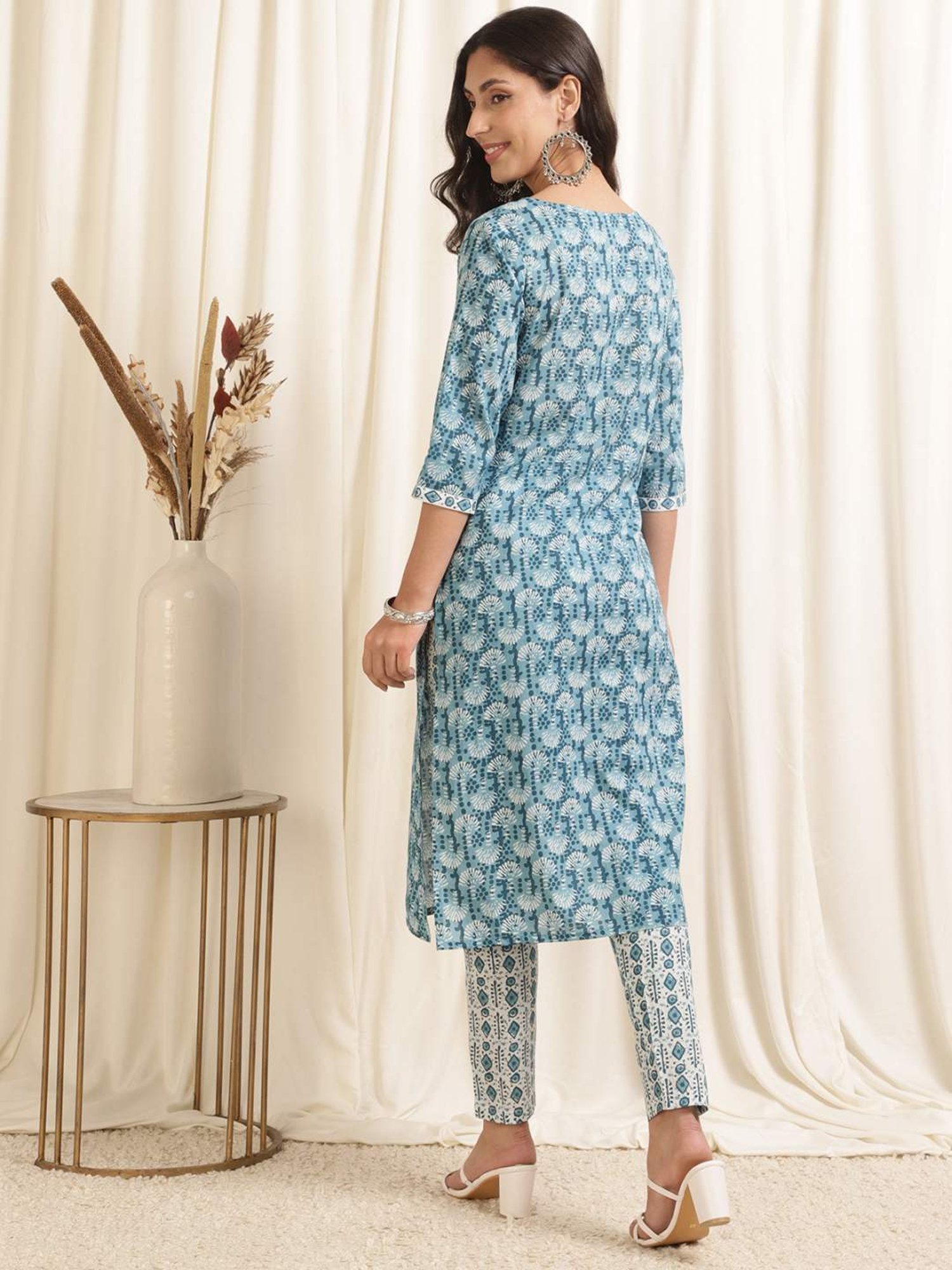Rangita Blue & White Cotton Printed Kurta Pant Set