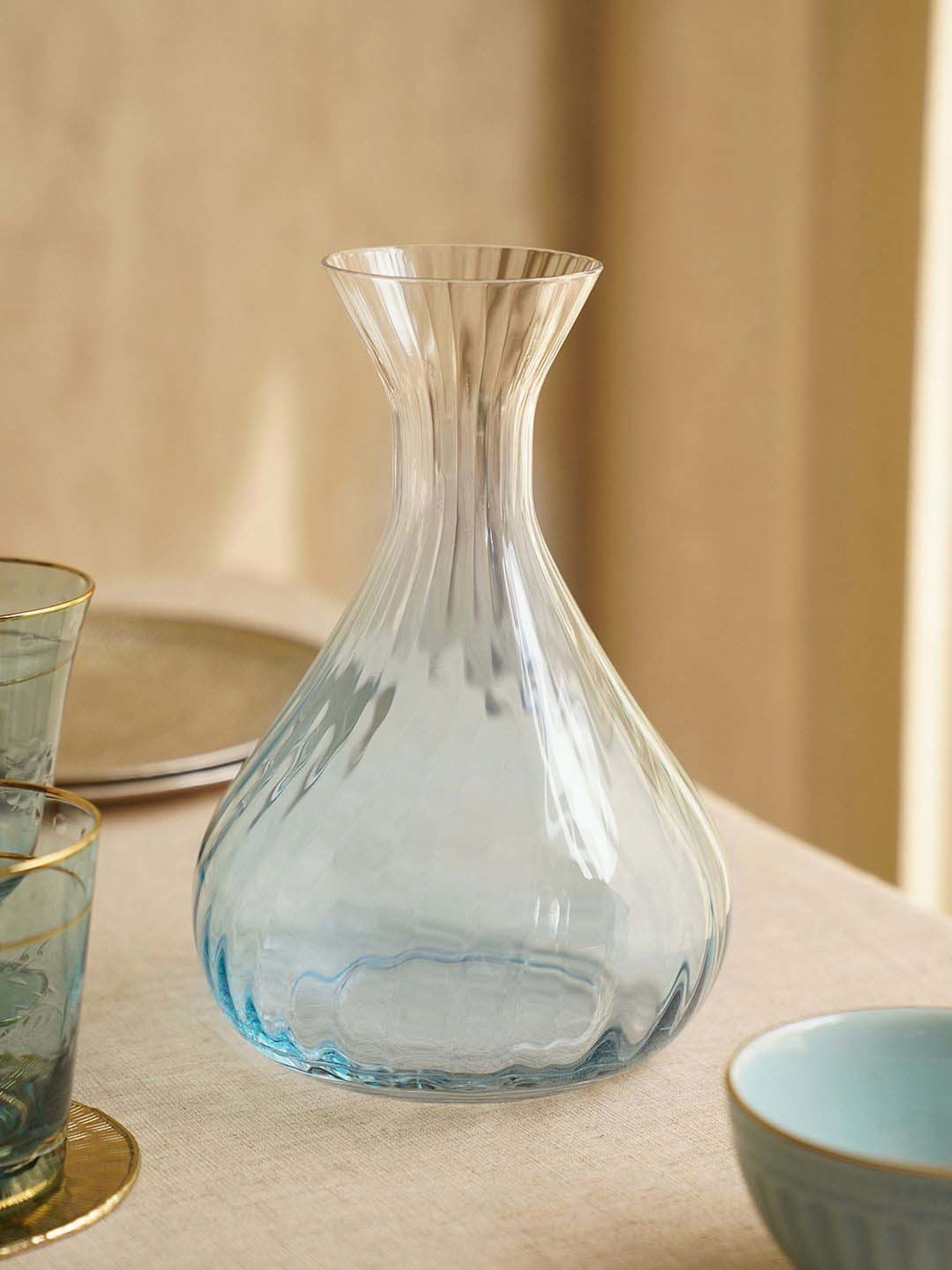 Pure Home and Living Blue Glass Decanter (0.7 L)