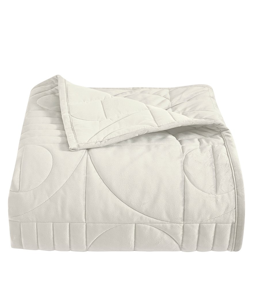 Oscar/Oliver Bryant Quilted Coverlet