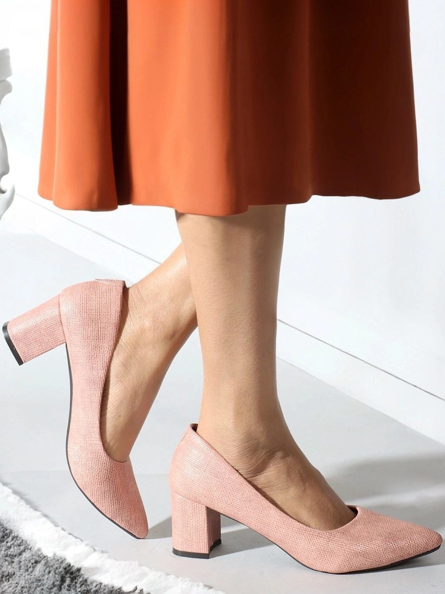 Carlton London Women's Peach Casual Pumps