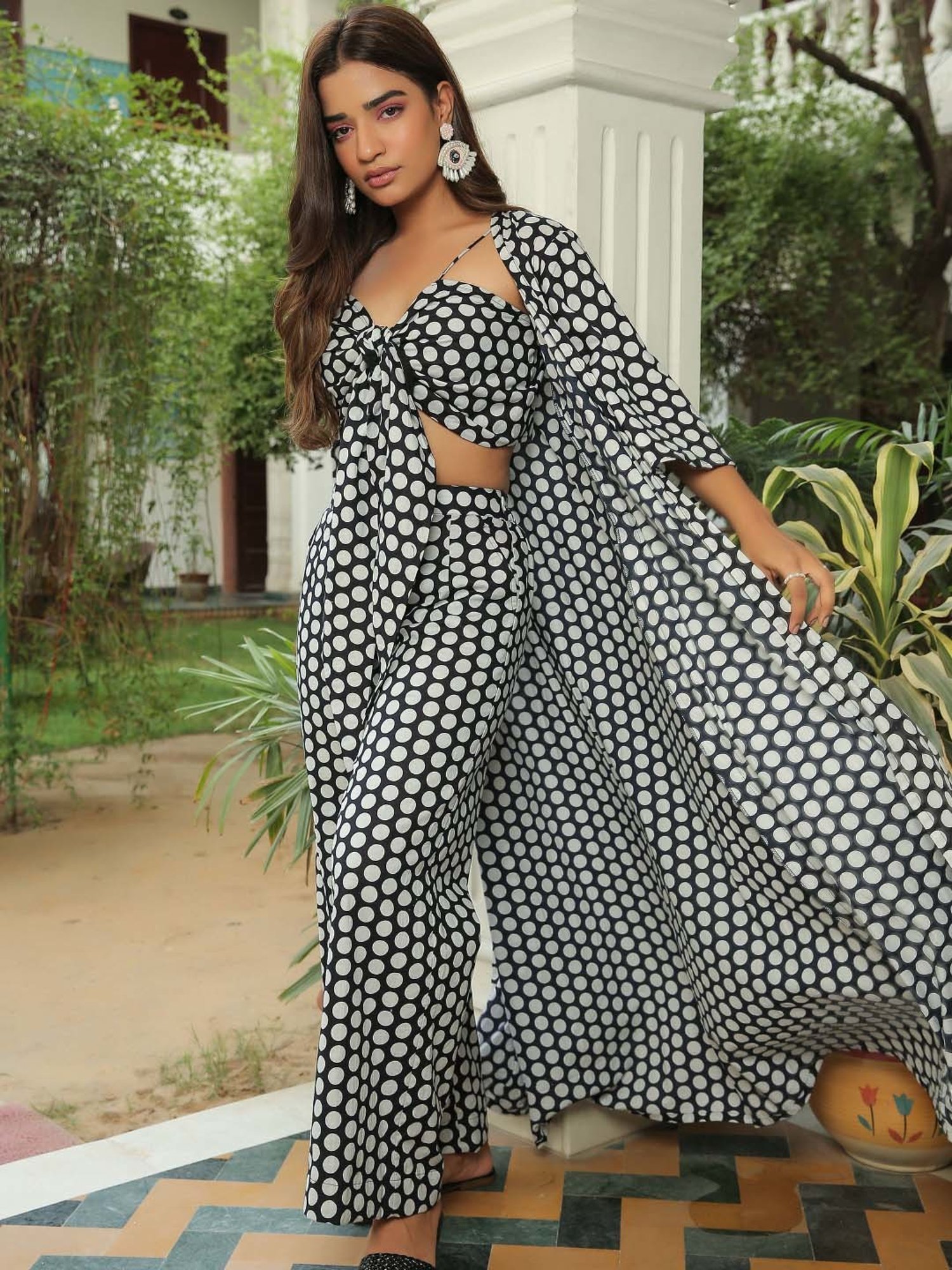 KAORI BY SHREYA AGARWAL Black & White Cotton Printed Crop Top Palazzo Set With Cape
