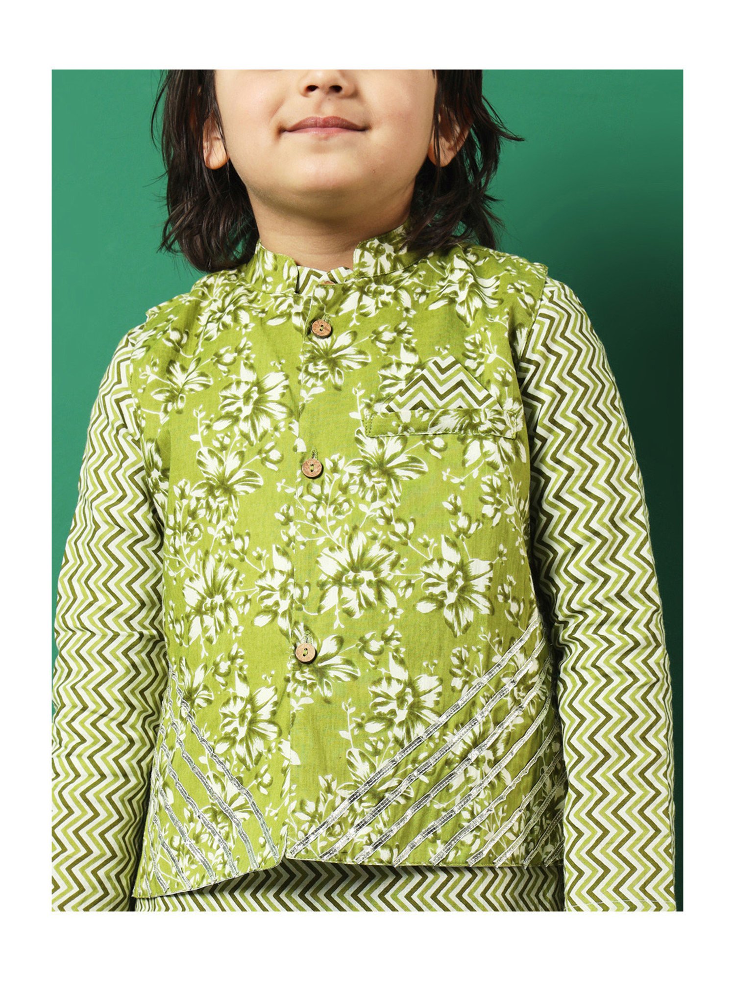 READIPRINT FASHIONS Kids Green Printed Full Sleeves Kurta, Pyjamas with Jacket