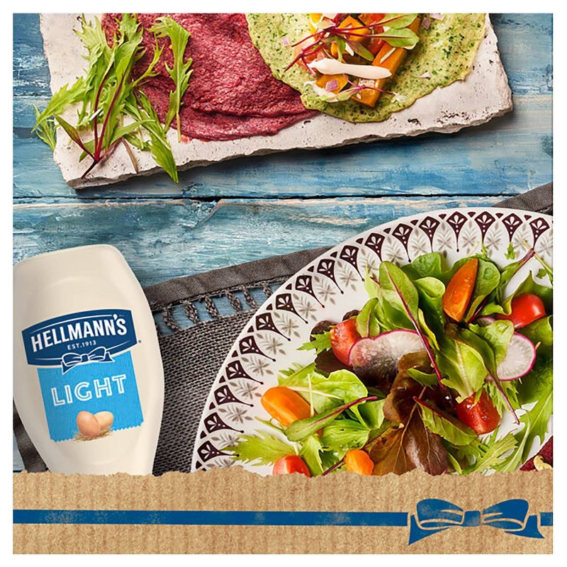 Hellmann's Light Mayonnaise Squeeze - 20oz