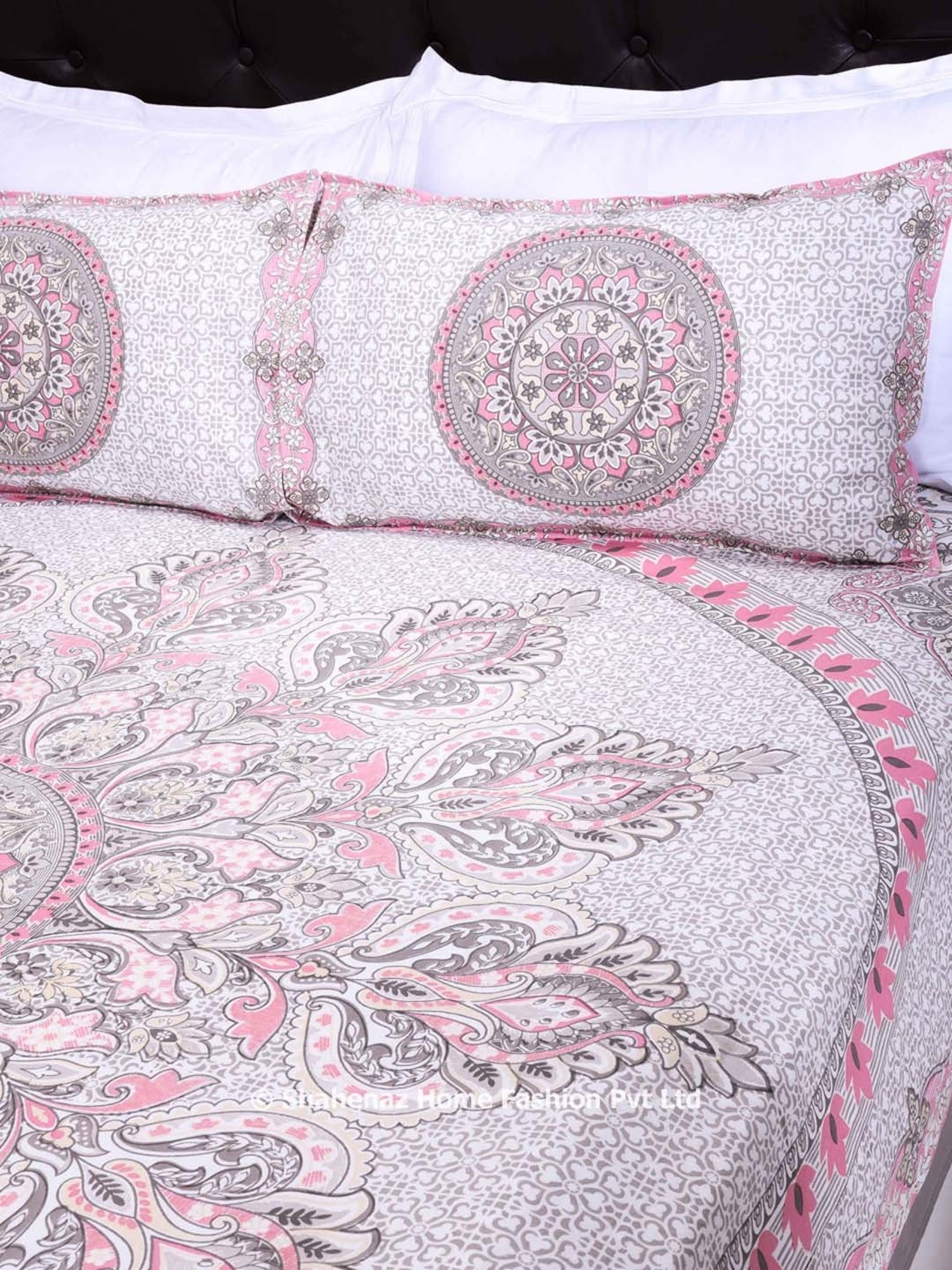 Shahenaz Grey & Pink 120 TC Cotton Mandala Double Bedsheet with 2 Pillow Covers