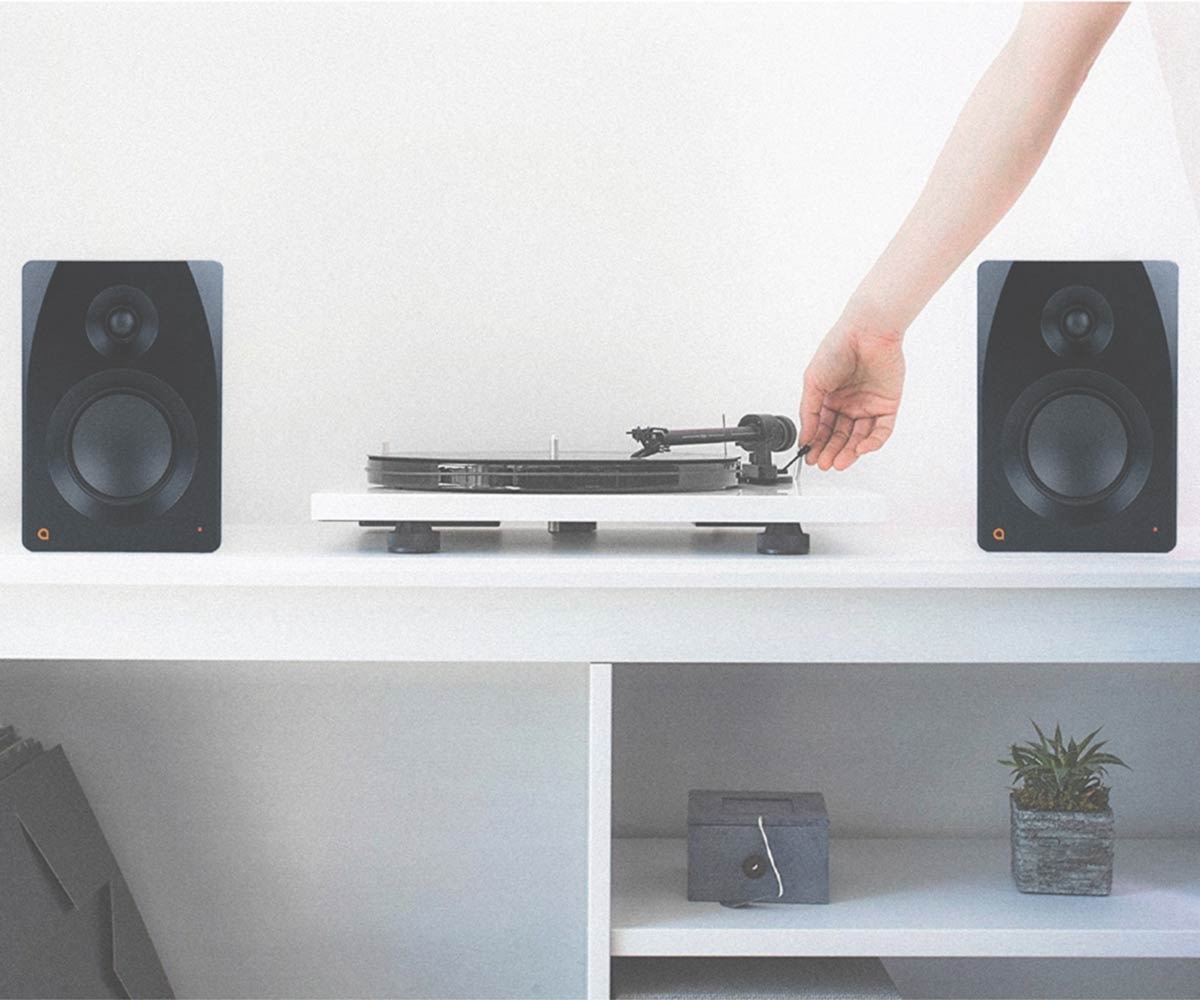 Pair of Artesia M200 30-Watt Compact Active 2.0 Studio Monitor Speakers with 4-inch Woofer