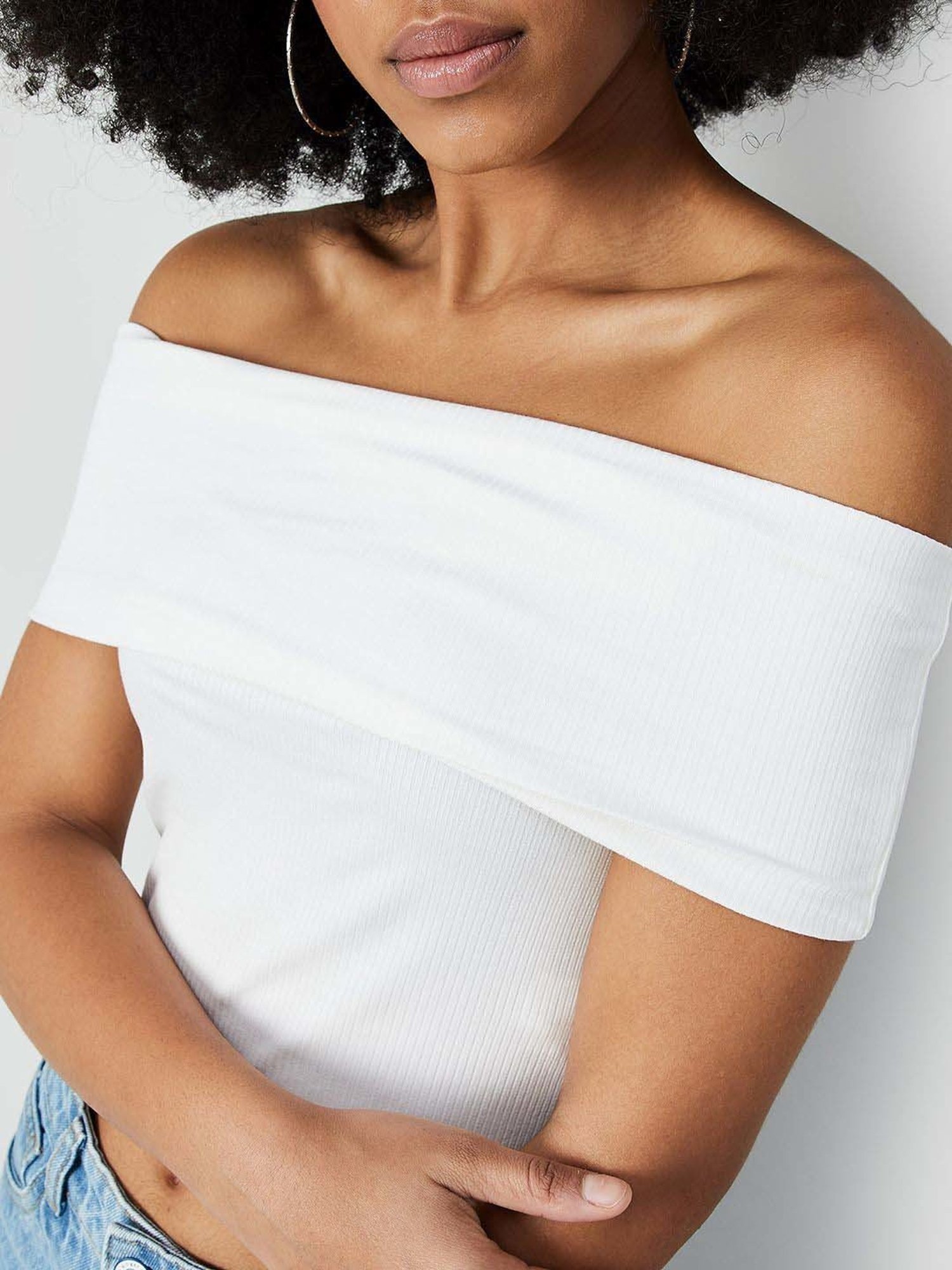 Ginger by Lifestyle White Plain Crop Top