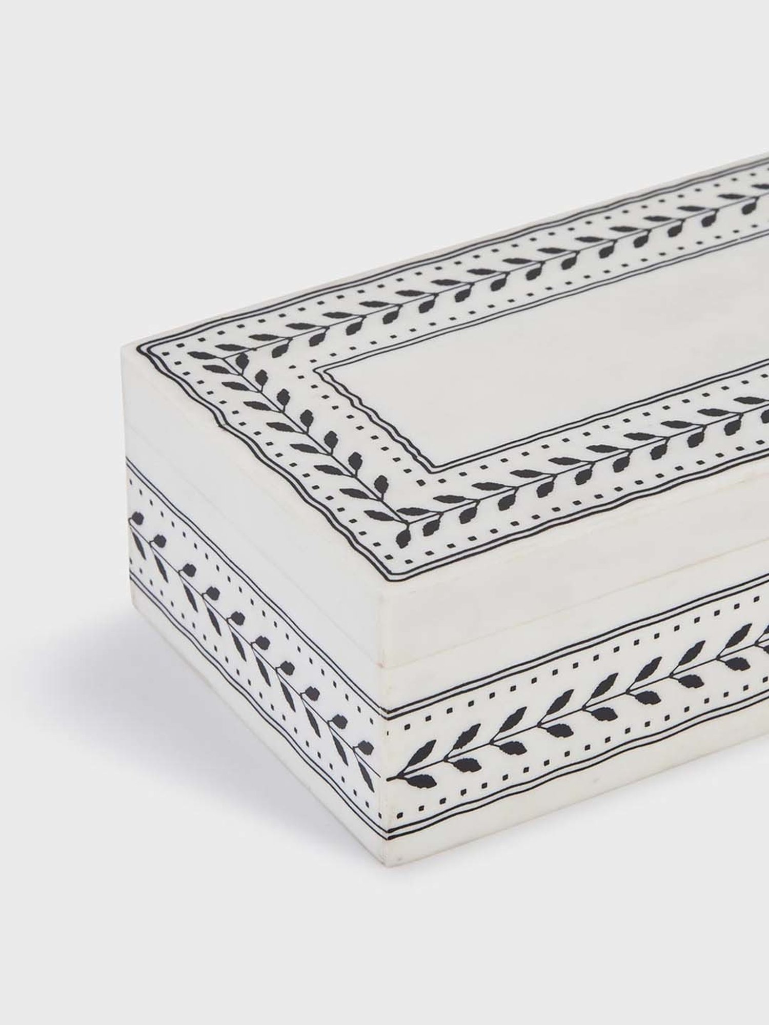 Fabindia Coramandel White Resin Utility Box