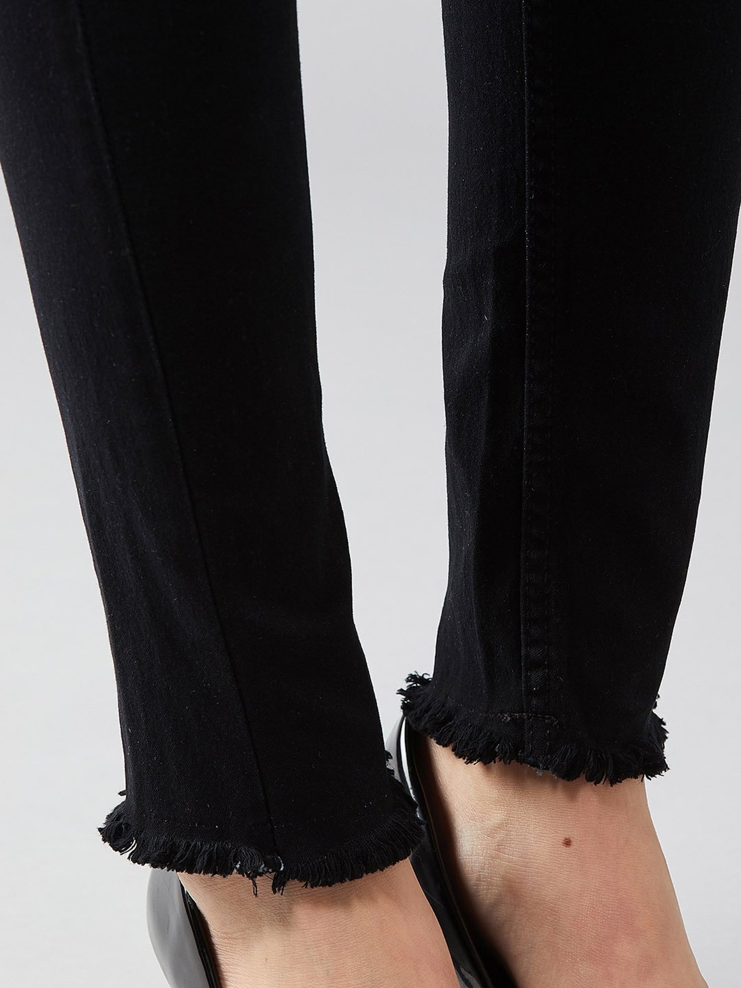 DOLCE CRUDO Black High Rise Jeans