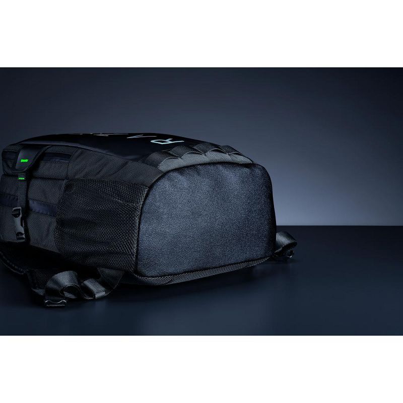 Razer Rogue 15" Backpack V3 - Chromatic - Tear and Water-Resistant Exterior
