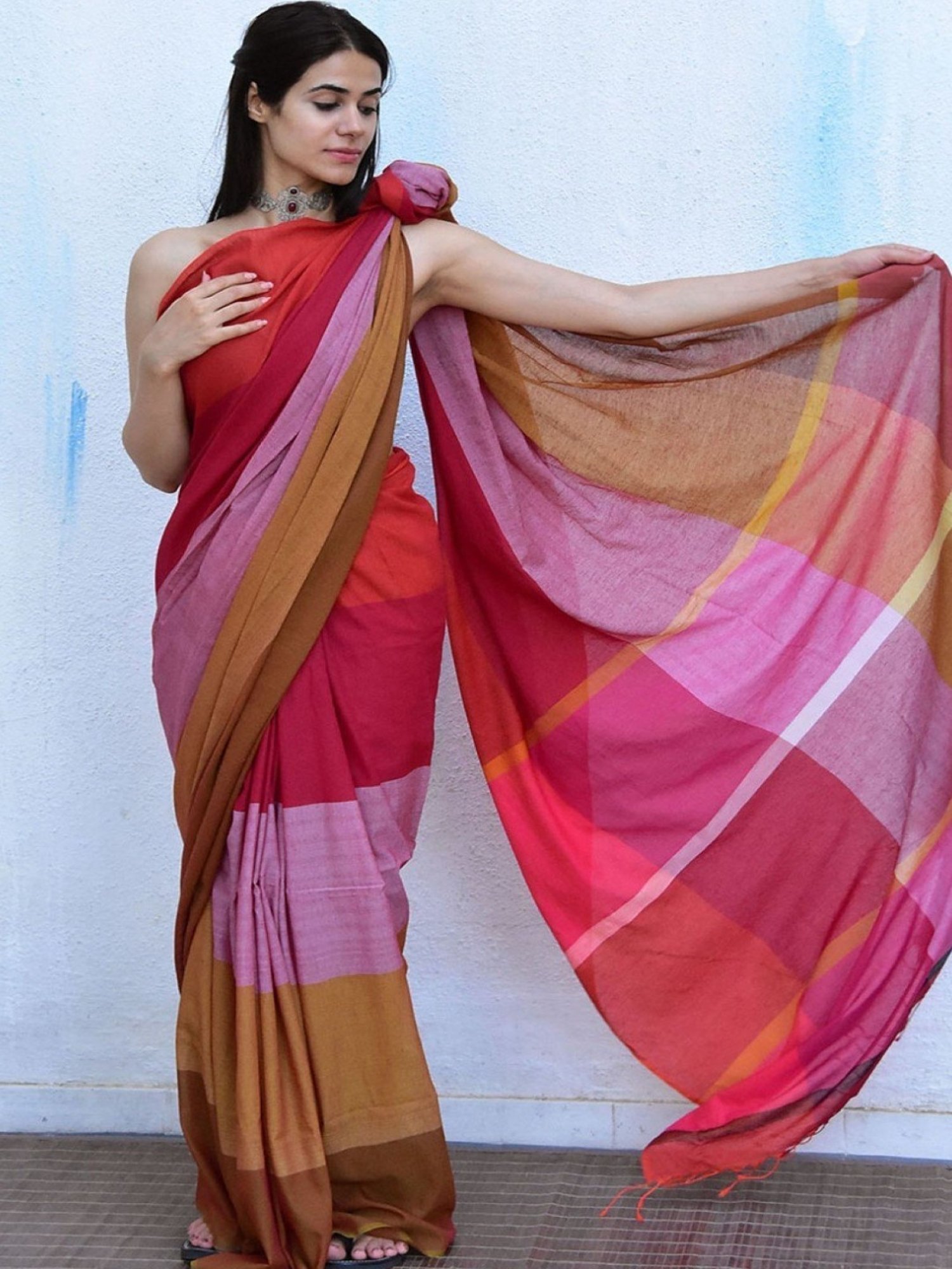 Chidiyaa Leela Dahlia Handwoven Cotton Saree