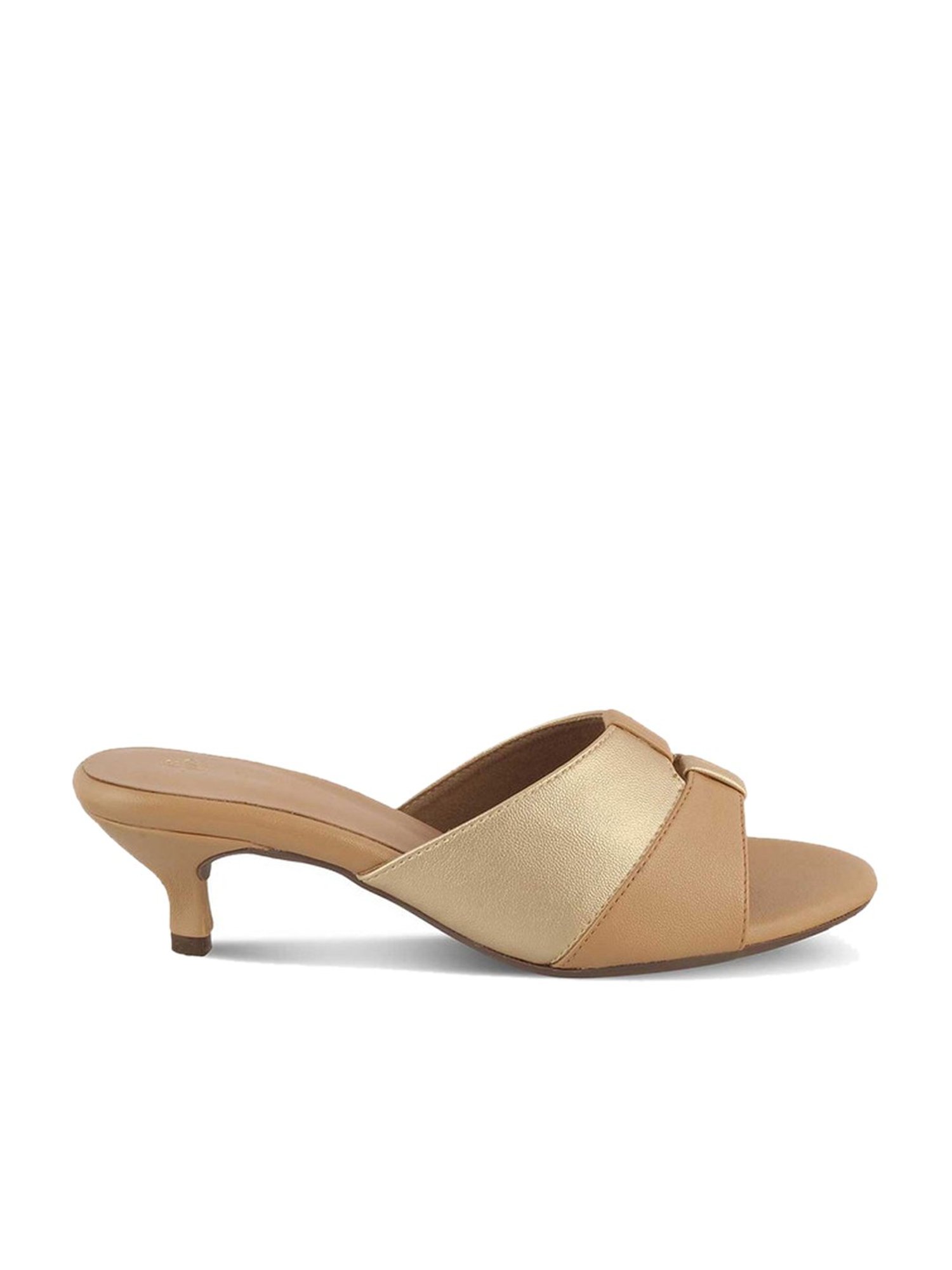 Tresmode Women's Beige Casual Sandals