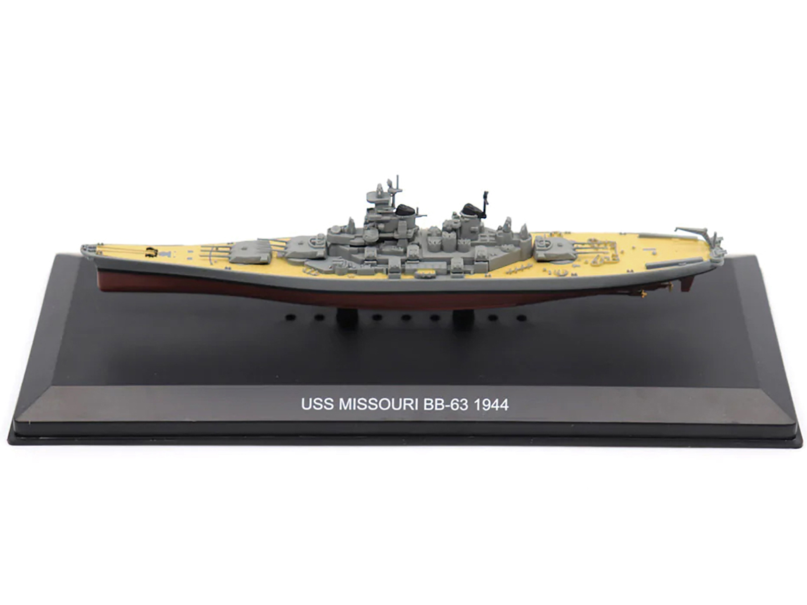 USS Missouri (BB-63) Iowa-class Battleship "Battle of Okinawa" (1945) United States Navy (Full Hull Edition) "Battleship" Series 1/700 Diecast Model by Forces of Valor