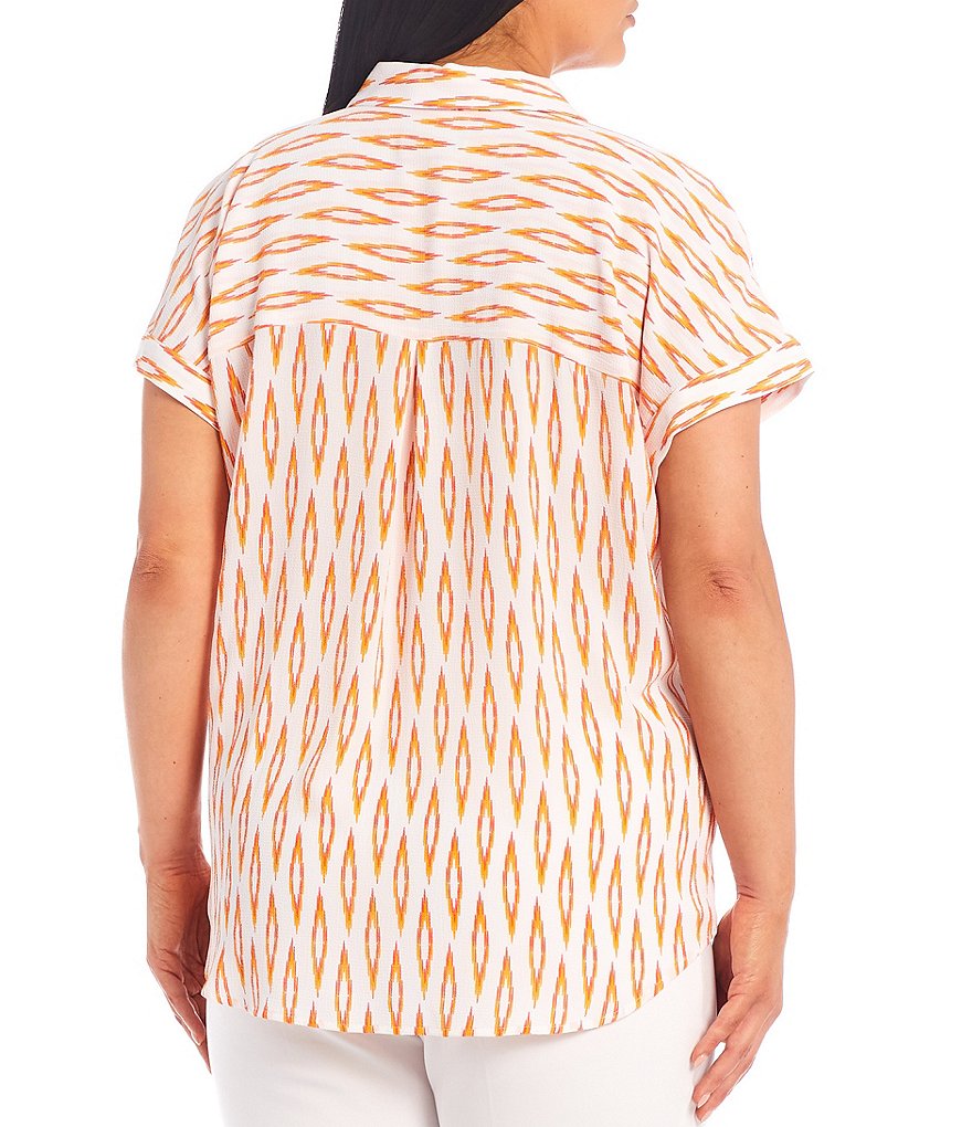 Investments Plus Size Point Collar Neck Short Sleeve Top