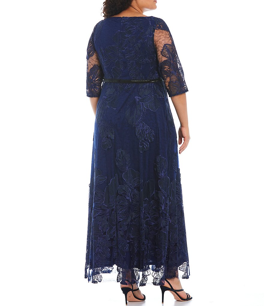 Le Bos Plus Size 3/4 Sleeve Lace Scoop Neck A-Line Gown