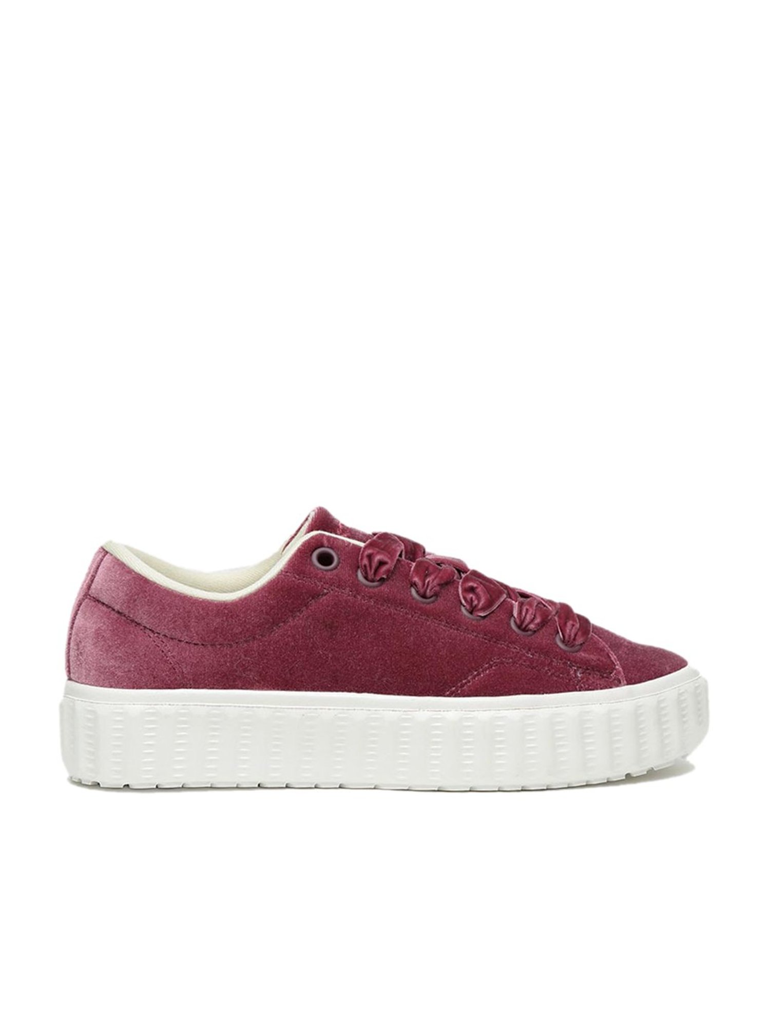 Xtep Women's Velvet Maroon Skateboarding Shoes