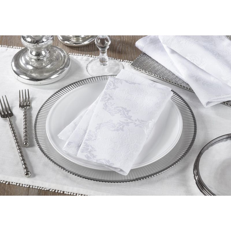 Saro Lifestyle Damask Table Napkins With Delicate Design (Set of 4)