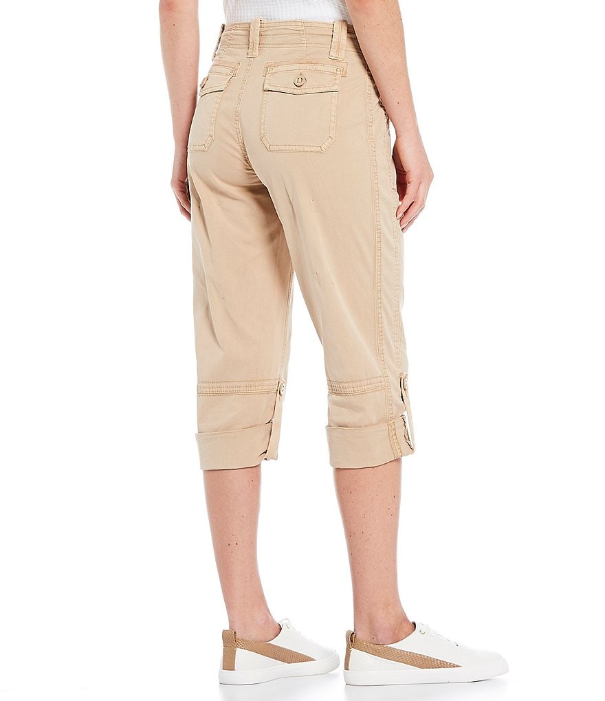 Aventura Arden V2 Organic Cotton Blend Bleached Twill Roll-Tab Capri Pant