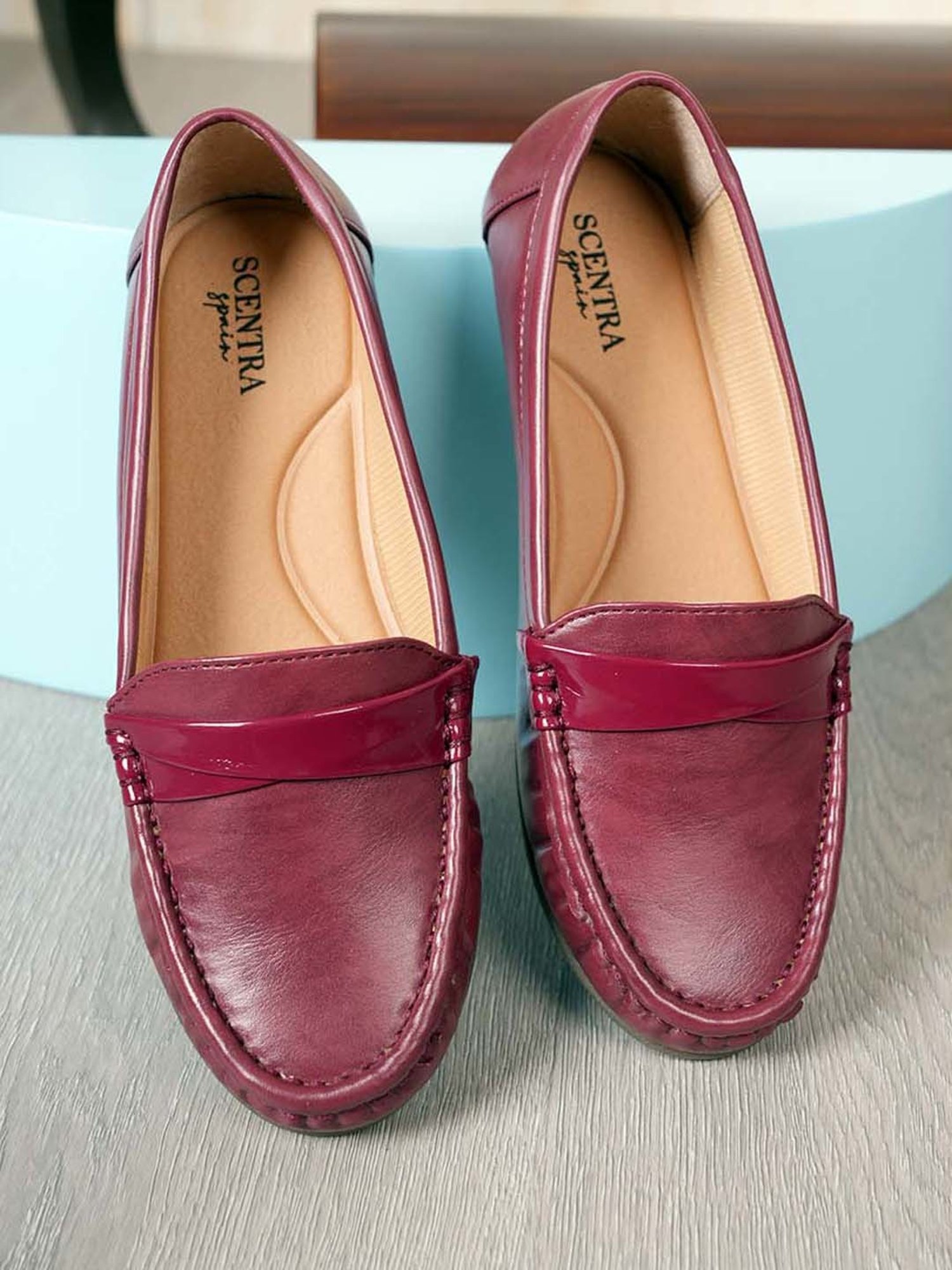 Scentra Women's Maroon Casual Loafers