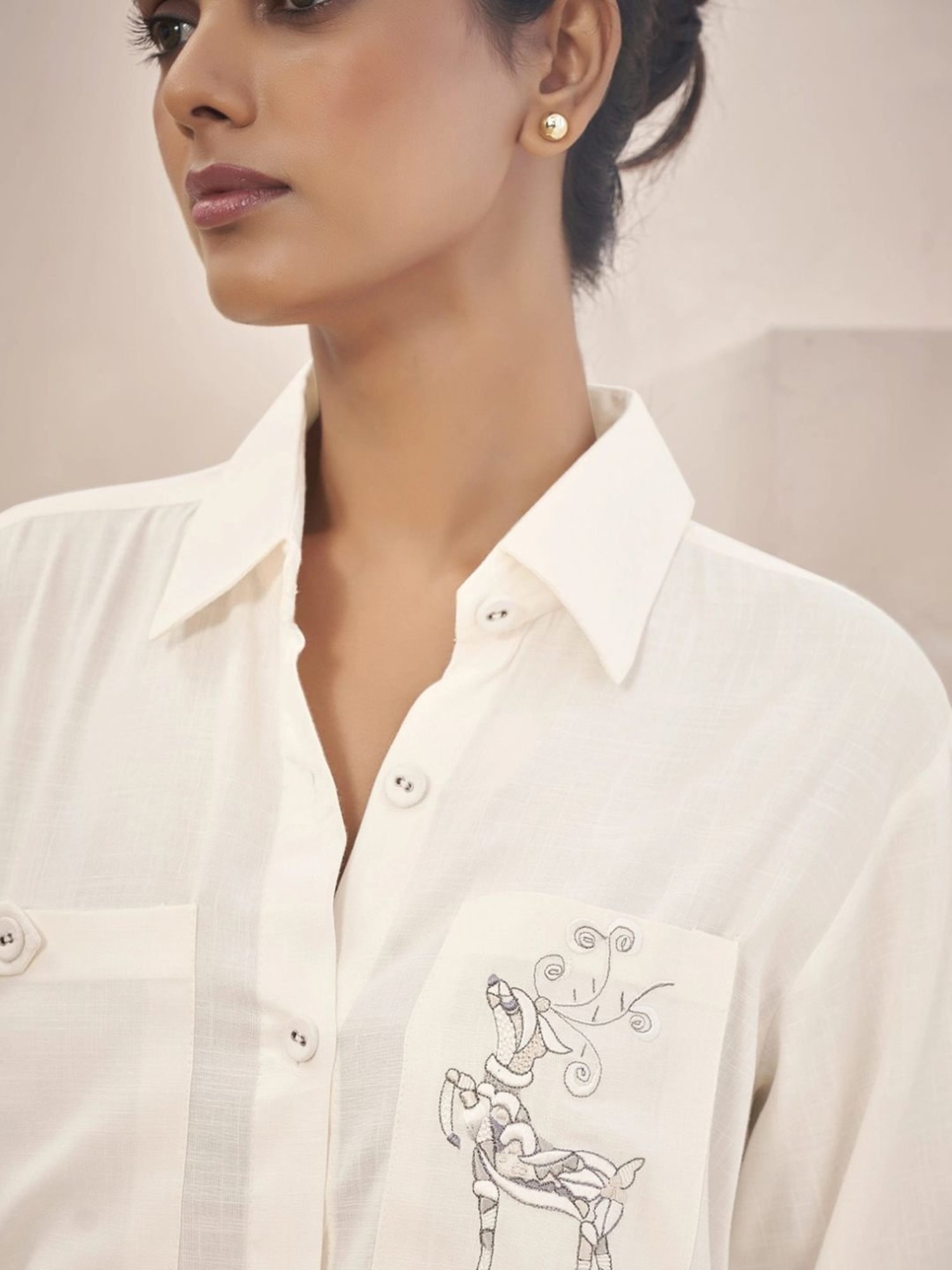 Kaftanize Off White Linen Shirt with Thread Work Embroidery