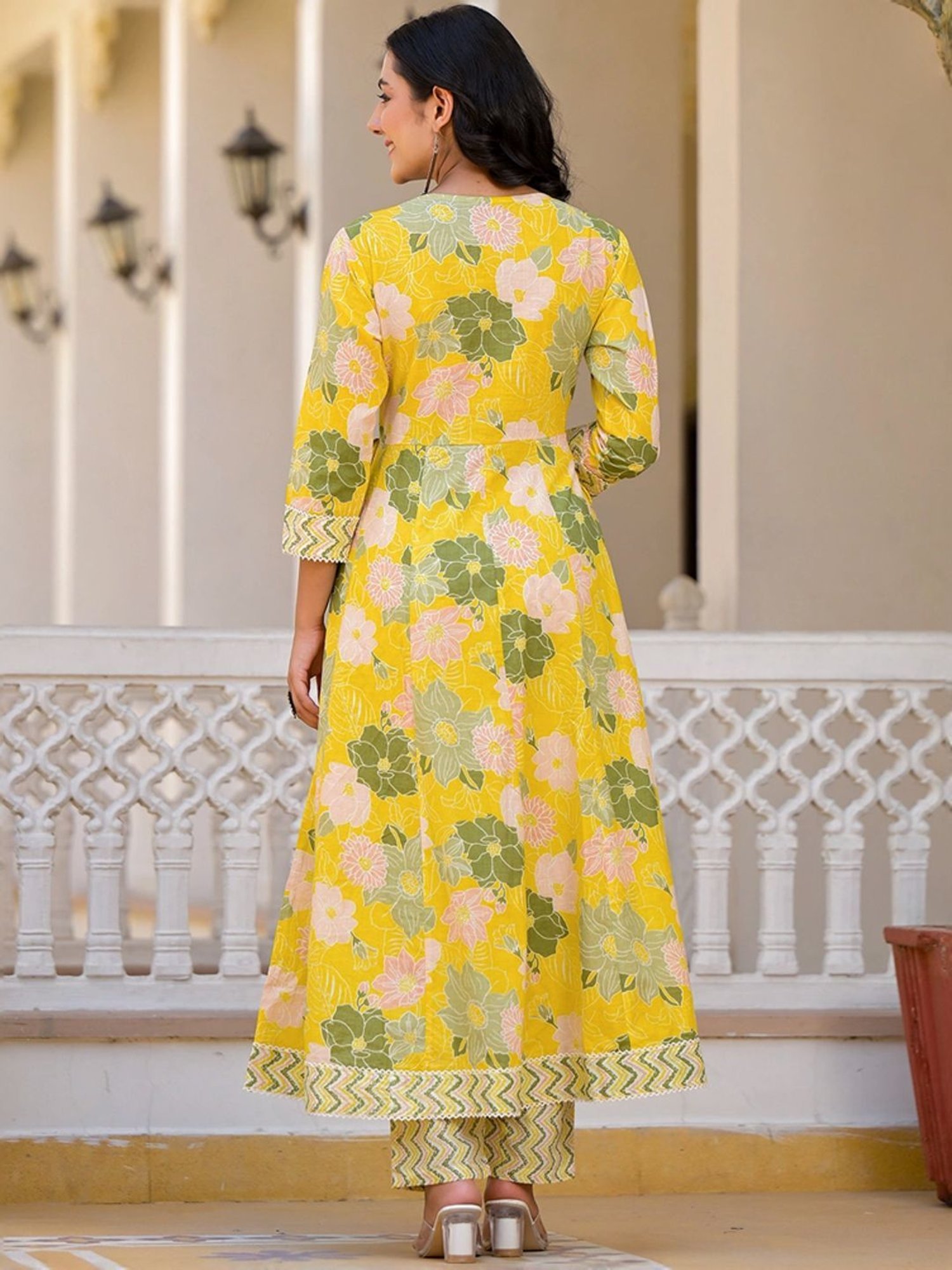 Ishin Yellow & Green Floral Print Kurta & Pants Set with Dupatta