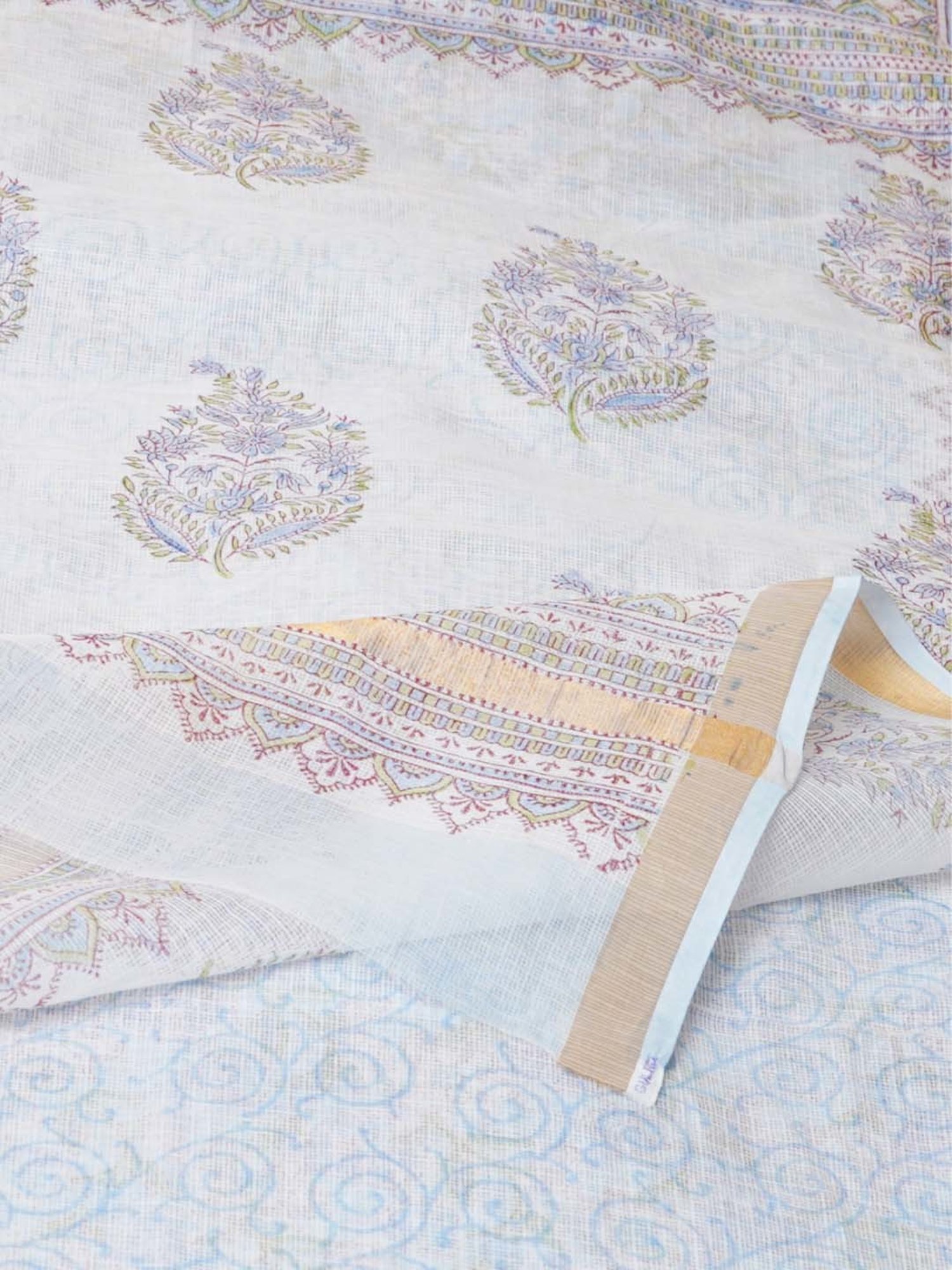 Unnati Silks White Printed Saree With Unstitched Blouse