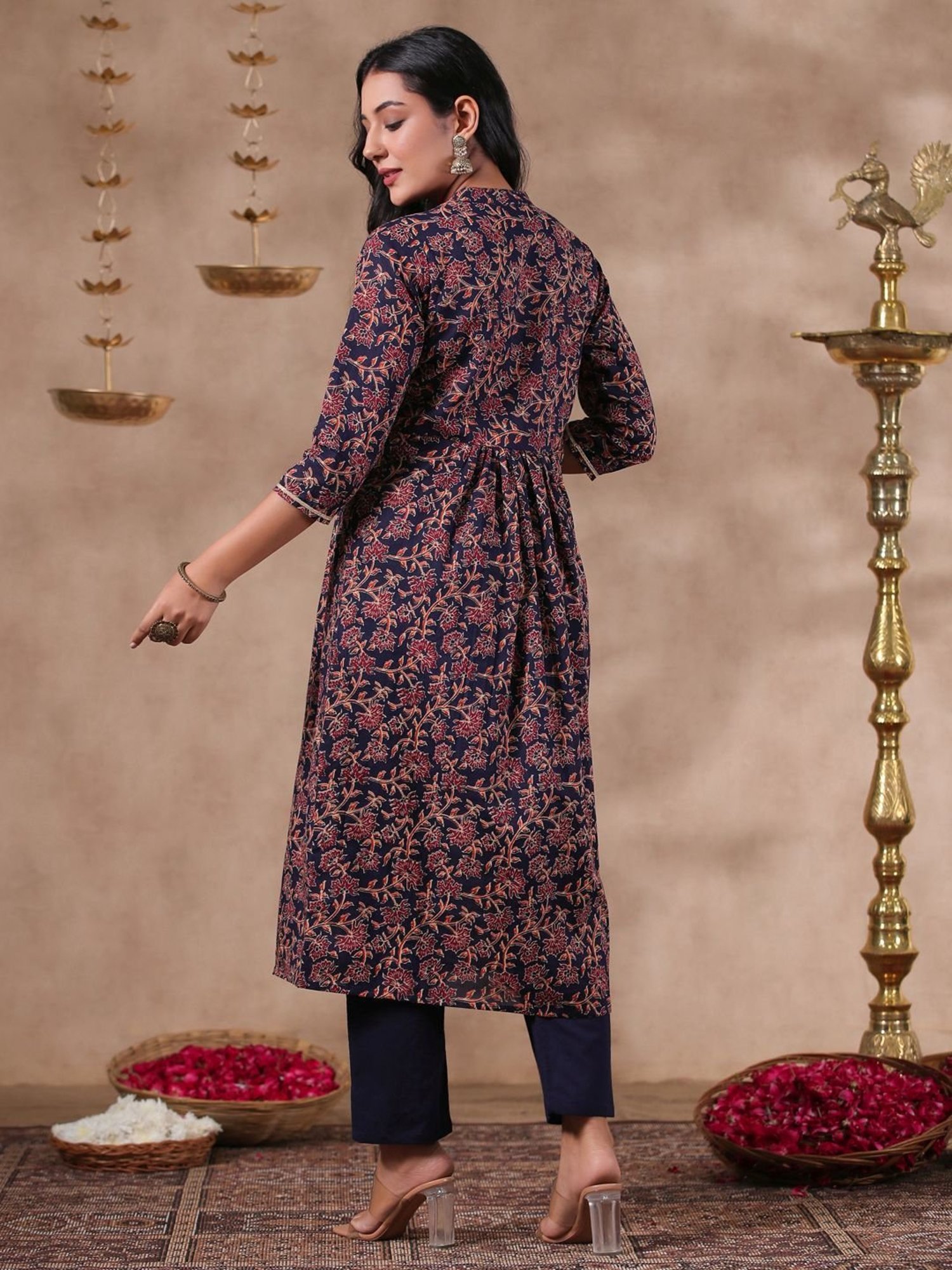 Anubhutee Blue Cotton Floral Print Kurta Pant Set