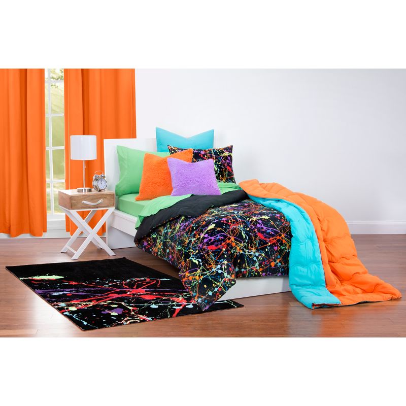 5'2"x7'2" Carmela Rug Blue/Ivory - SoHome