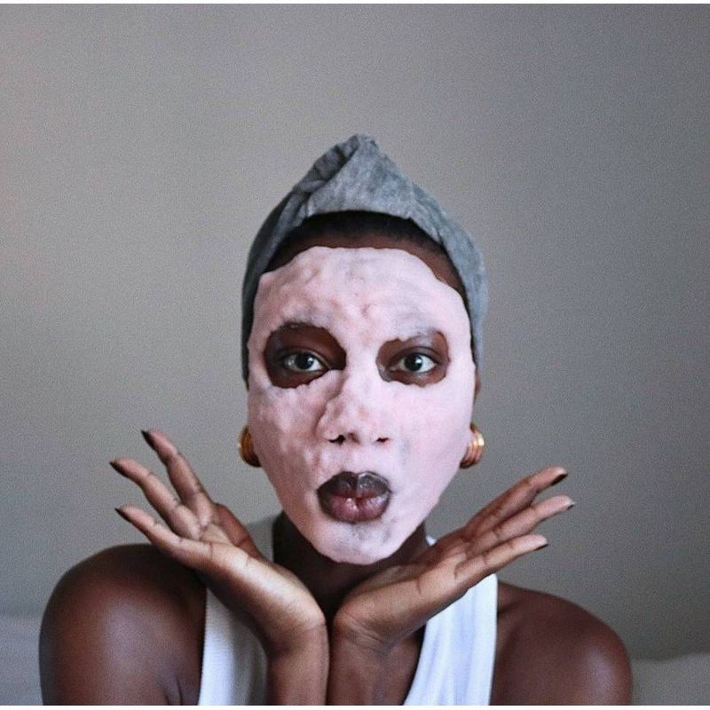 Holler and Glow Keeping It Cosmo Fizzing Clay Mask - 0.68 fl oz