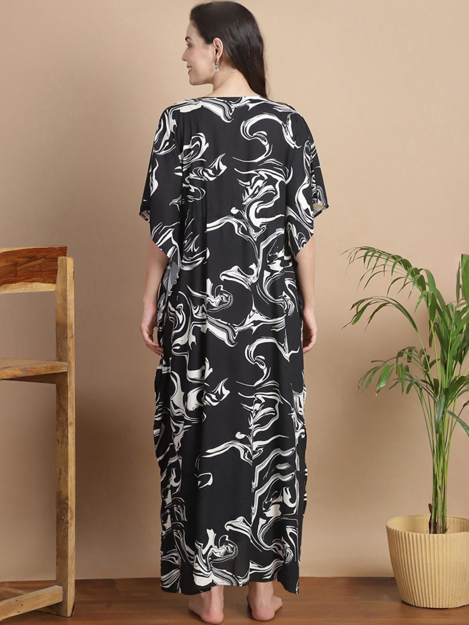Secret Wish Black Printed Kaftan