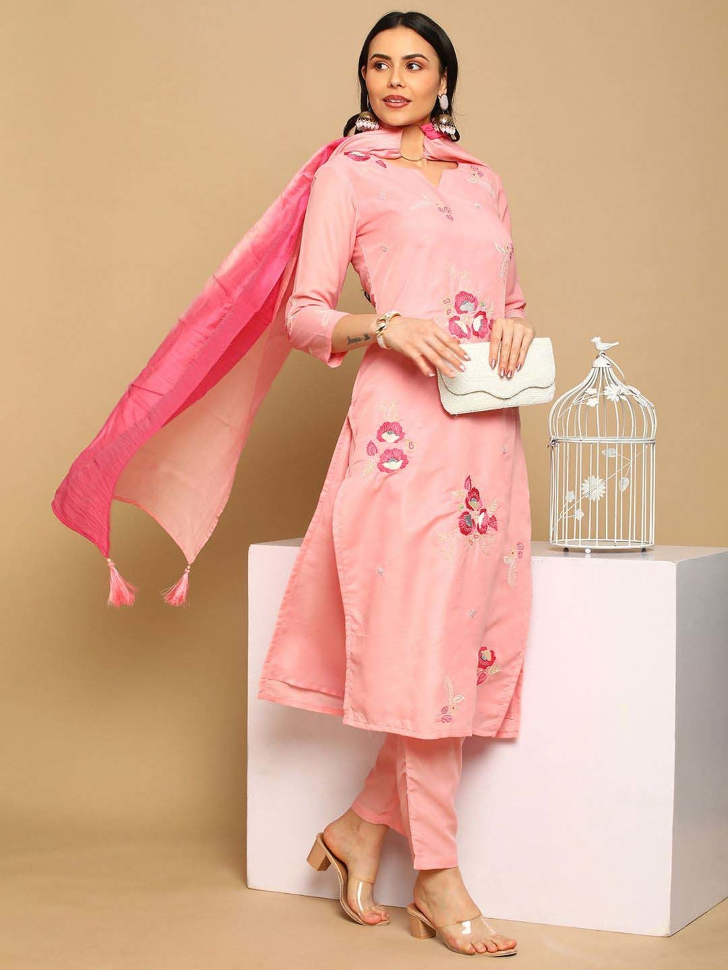 Heeposh Pink Embroidered Kurta Pant Set With Dupatta