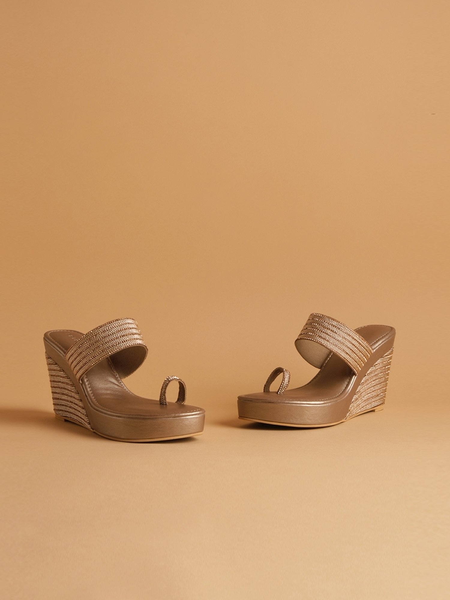 Eridani Women's Myraa Rose Gold Toe Ring Wedges