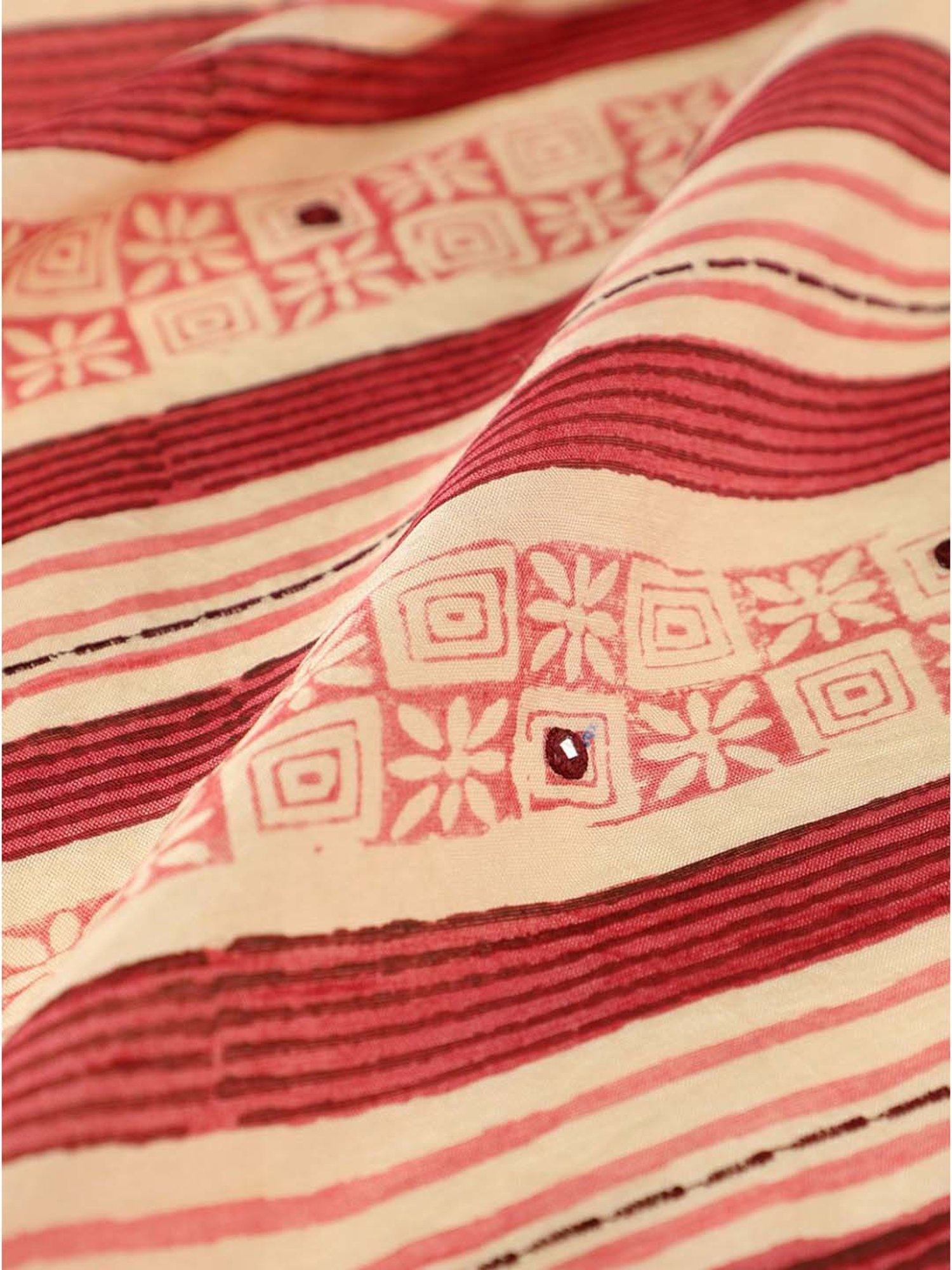 Taneira Red Cotton Printed Saree With Unstitched Blouse