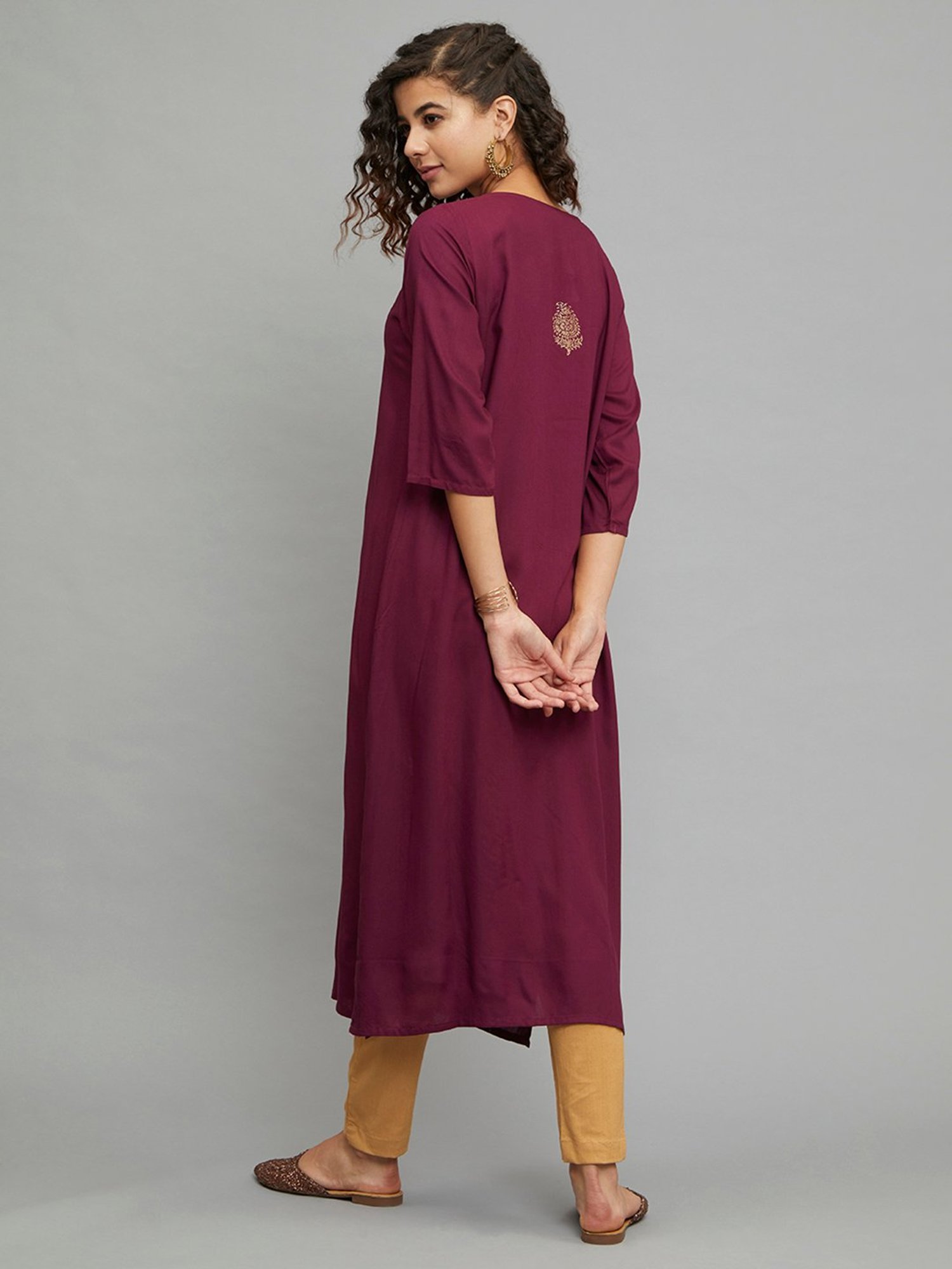 paislei Burgundy A Line Kurta