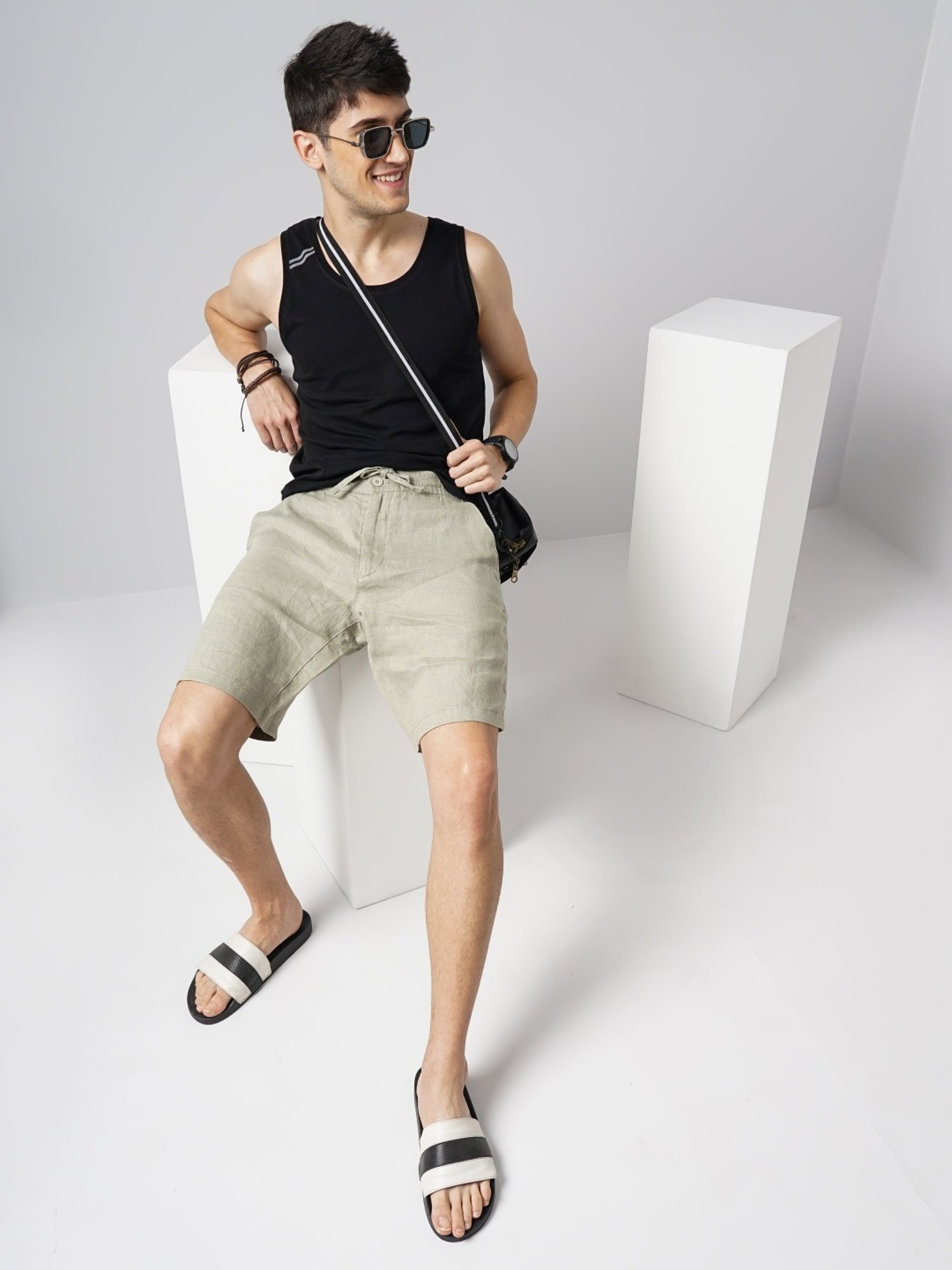 Celio Vert Sauge Linen Loose Fit Shorts