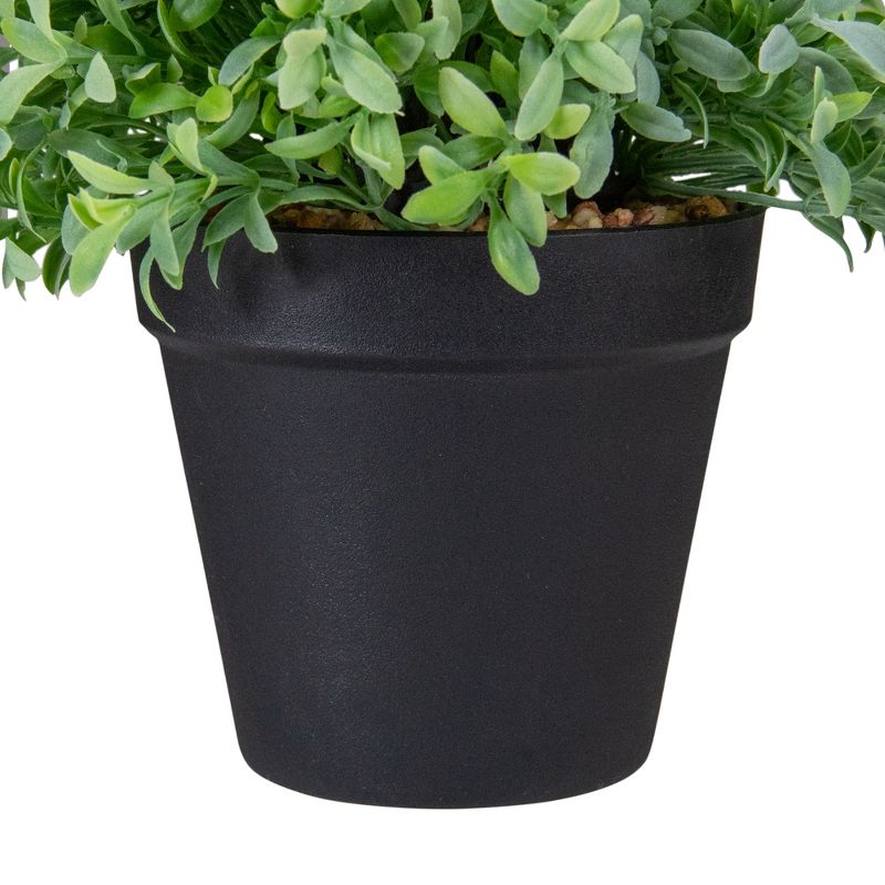 Northlight 7.5" Potted Green Artificial Boxwood Plant
