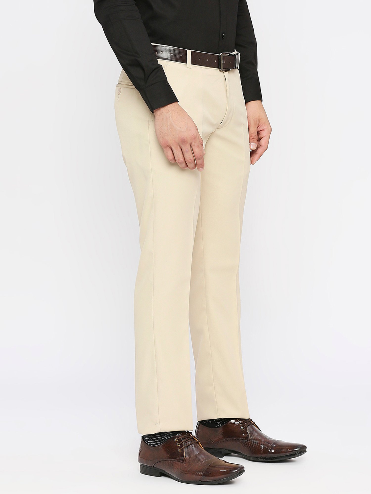 SOLEMIO Beige Slim Fit Flat Front Trousers
