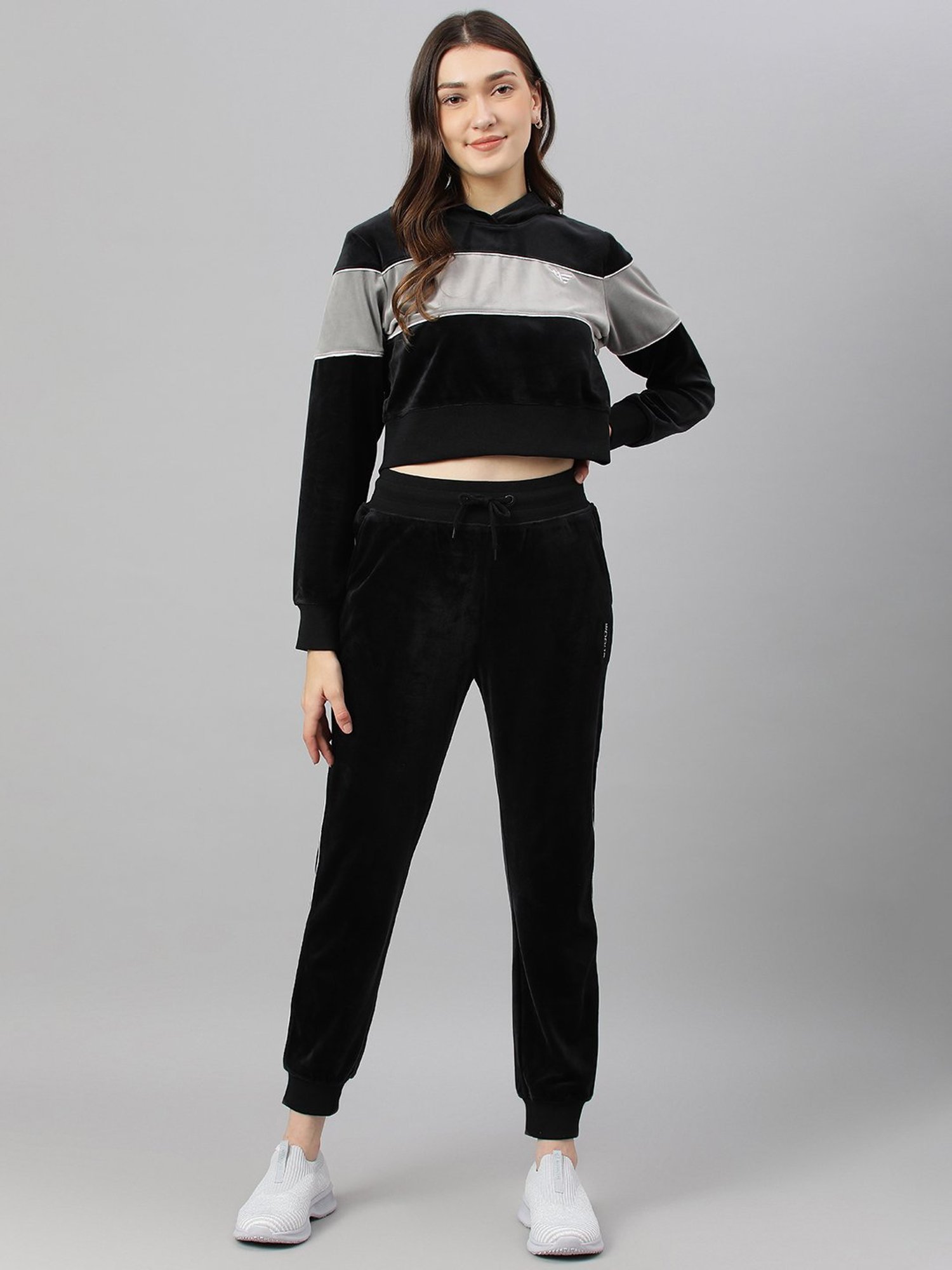 Woods Black & Grey Color-Block Tracksuit