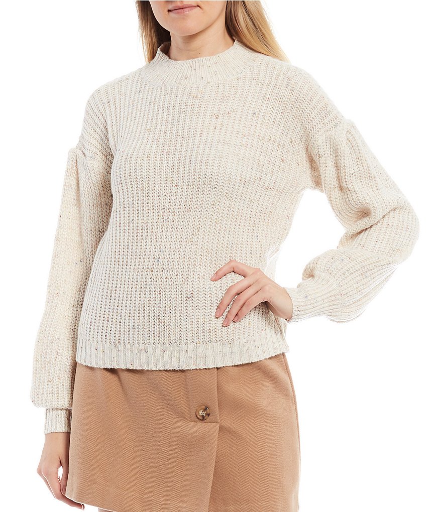 GB Round Neck Fuzzy Eyelash Sweater
