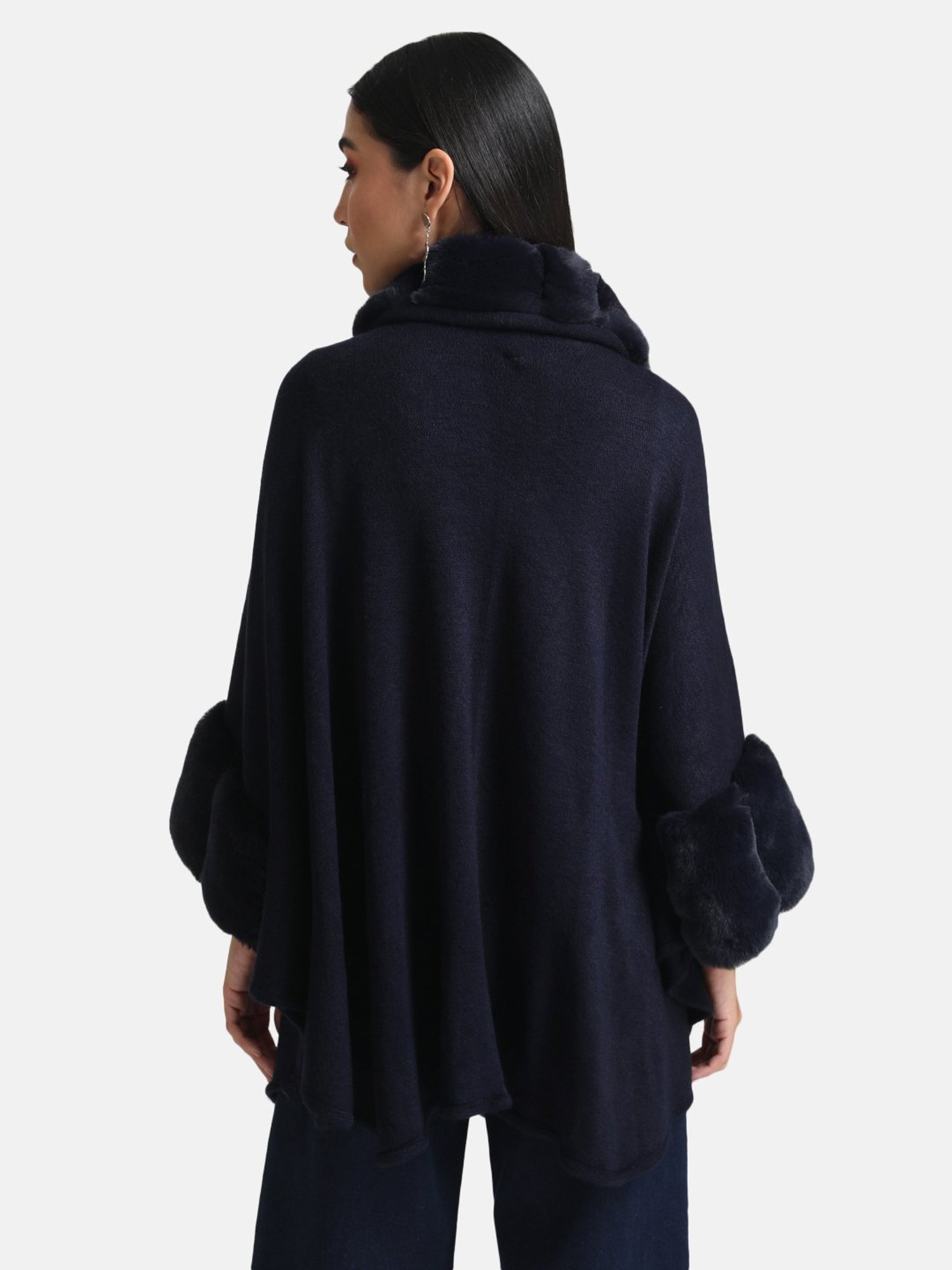 Kazo Cape With Textured Fur Detail