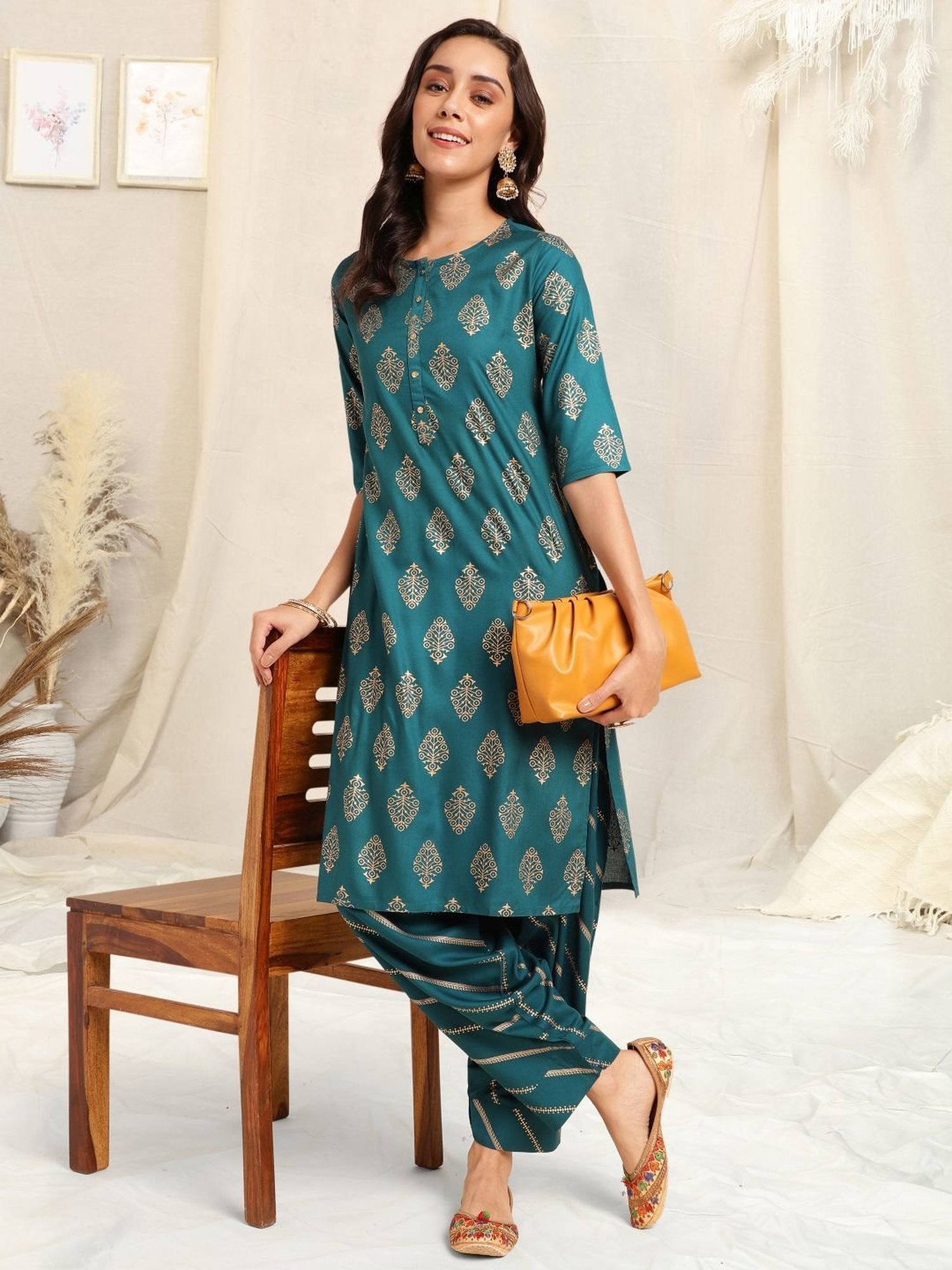 MIRCHI FASHION Blue Printed Kurta Salwar Set
