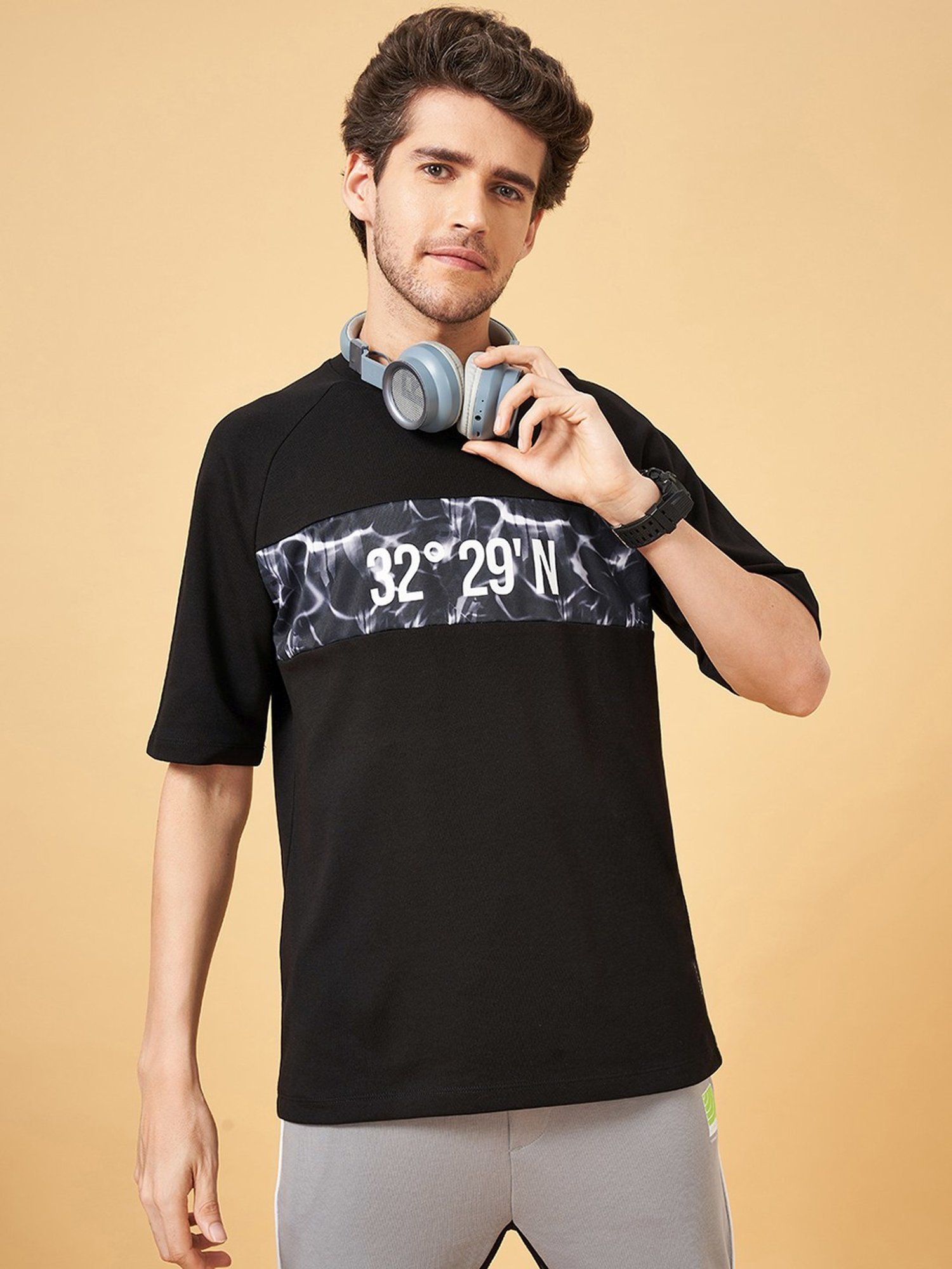 Ajile By Pantaloons Jet Black Slim Fit T-Shirt