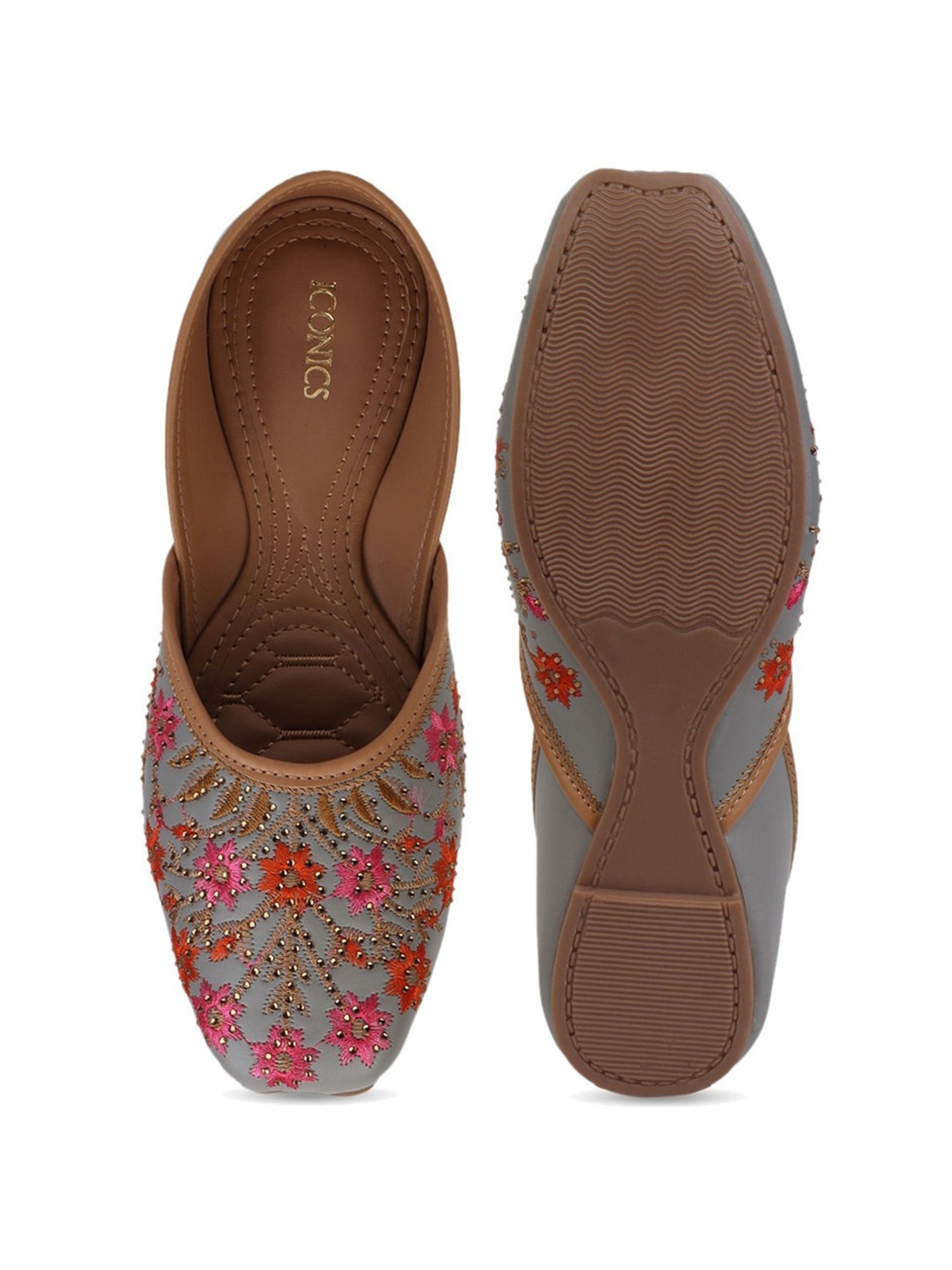 Iconics Women's Grey Ethnic Juttis