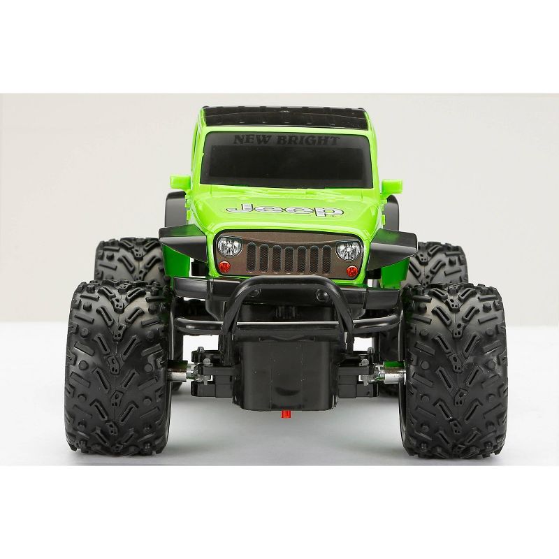 New Bright Remote Control RC FF Chargers Jeep Wrangler - Green - 1:18 Scale