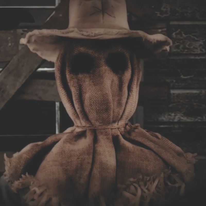 Tekky Sitting Scarecrow, Brown