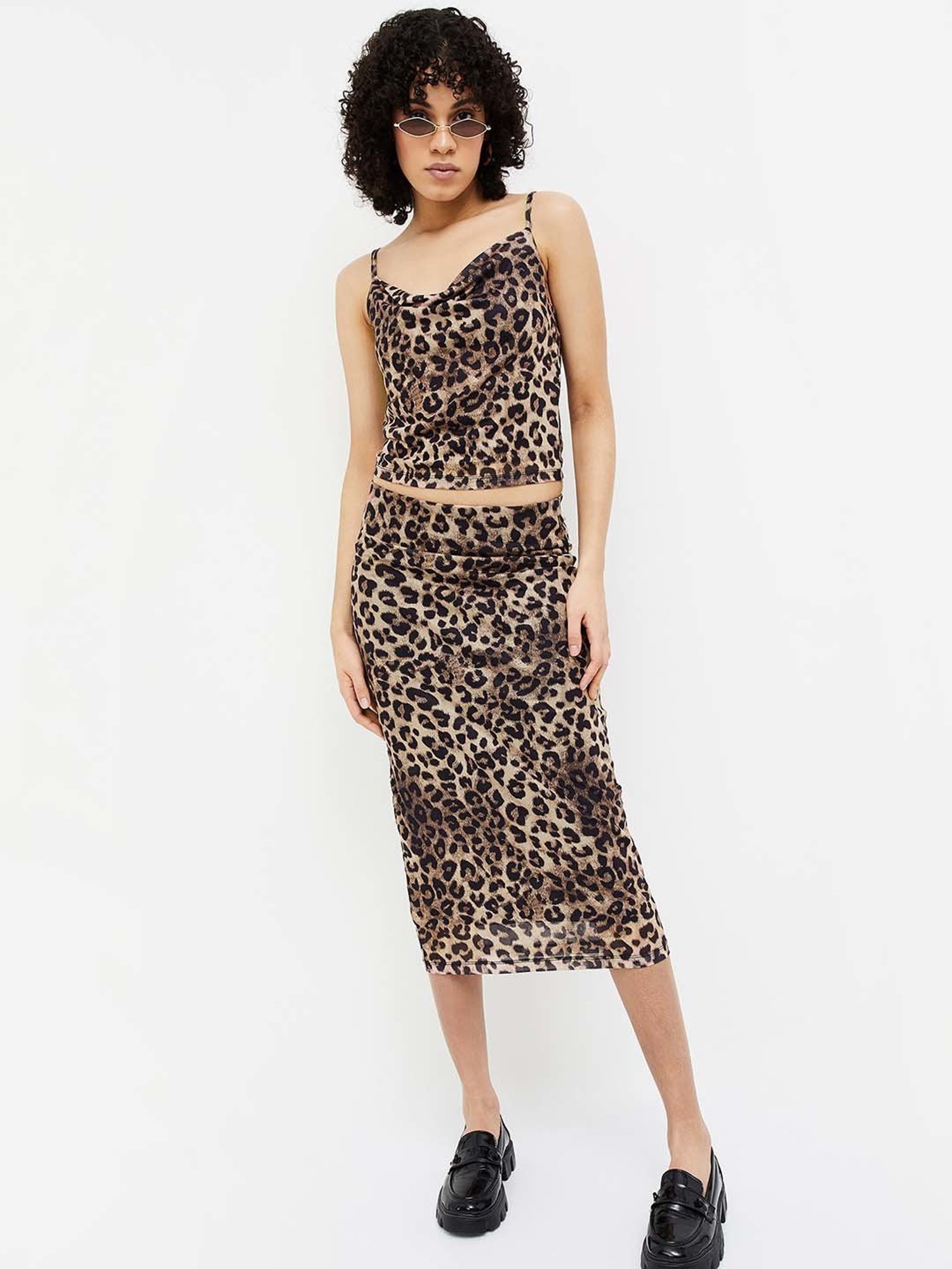 Ginger by Lifestyle Brown Printed Crop Top