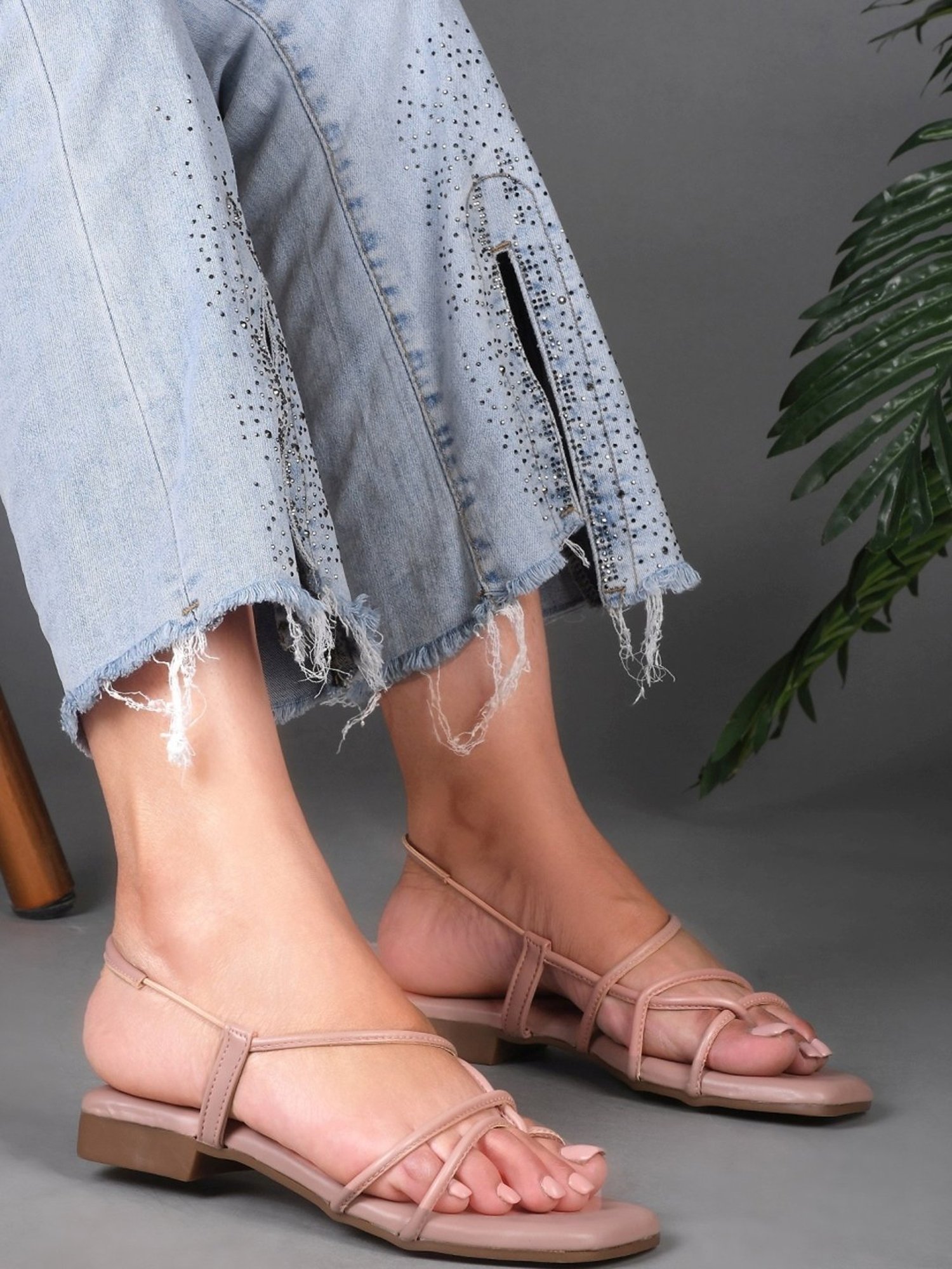 The White Pole Women's Pink Sling Back Sandals