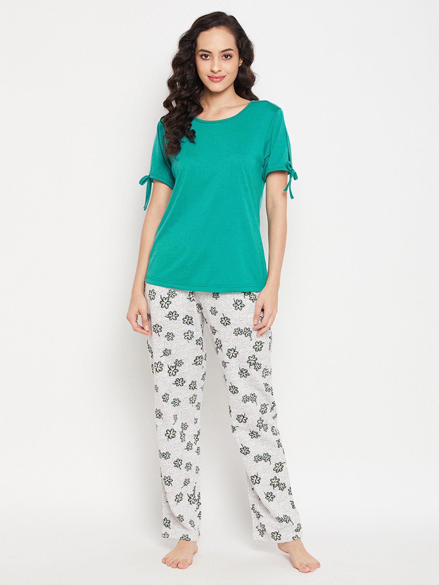 Clovia Green & White Printed Top With Pyjamas