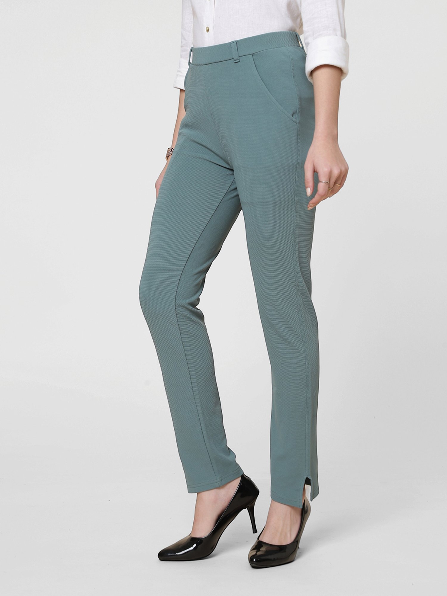 Crozo By Cantabil Black Checks Regular Fit Mid Rise Trousers