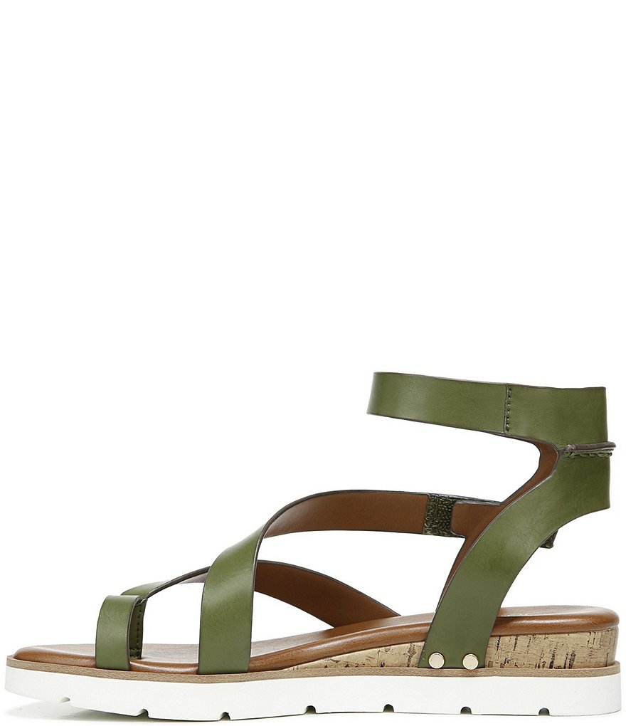 Franco Sarto Daven Toe Loop Thong Sandals