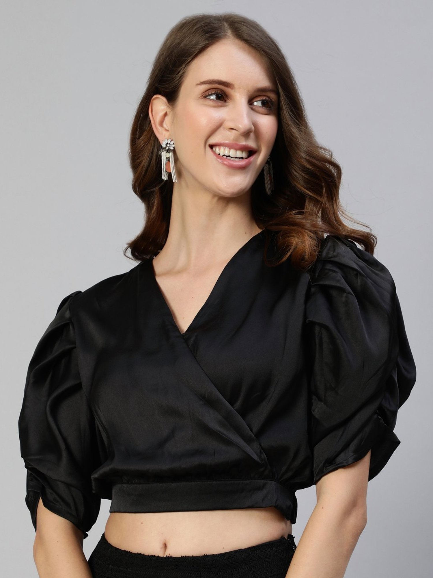 Ishin Women's Black Solid Wrap Crop Top